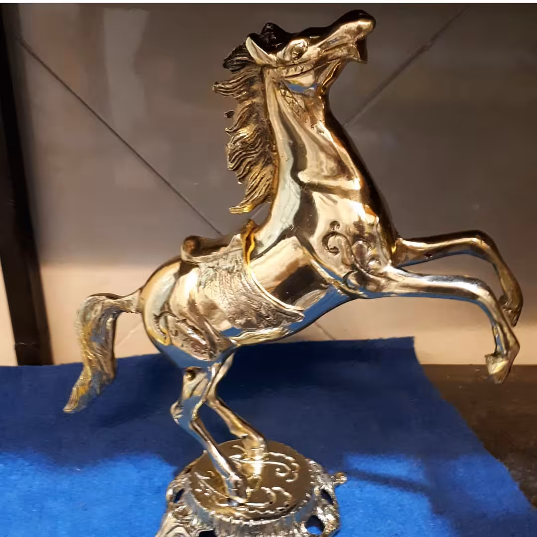 اسب برنزی رومیزی