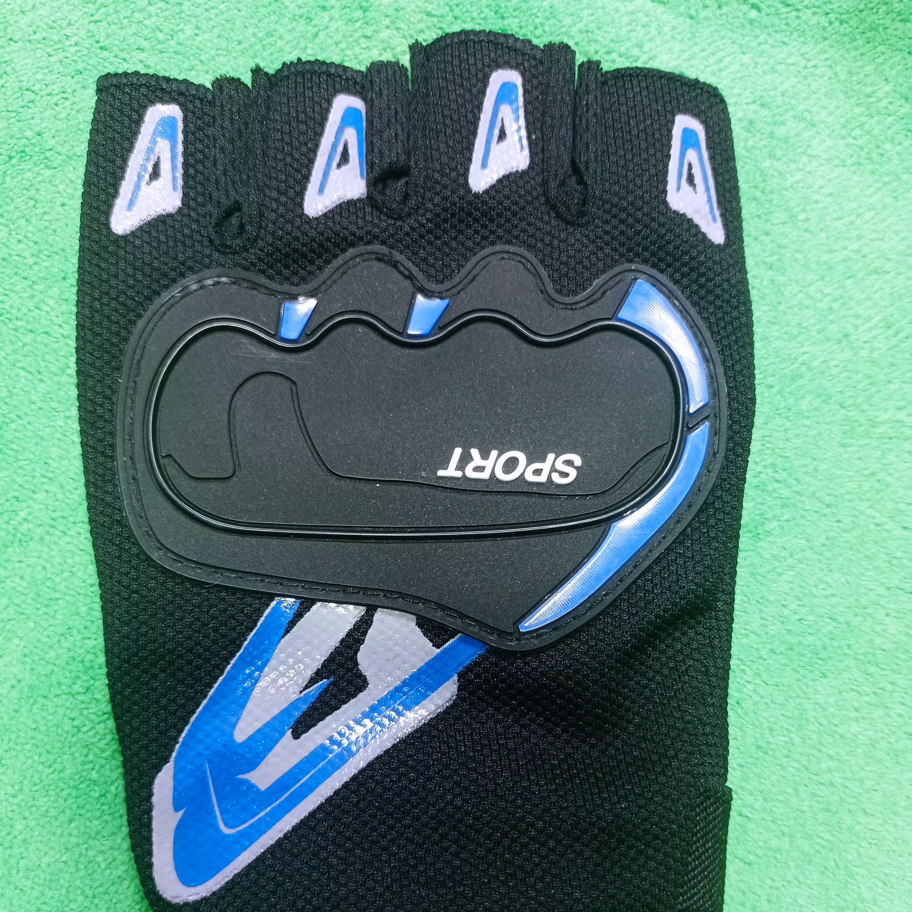 دستکش نیم پنجه 