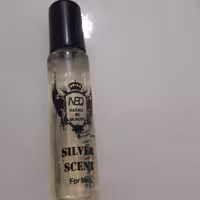عطر جیبی مردانه30 میل SILVERSCENTدارای بوی خوش و ماندگار باکیفیت وعالی مناسب آقایان خوش تیپ 