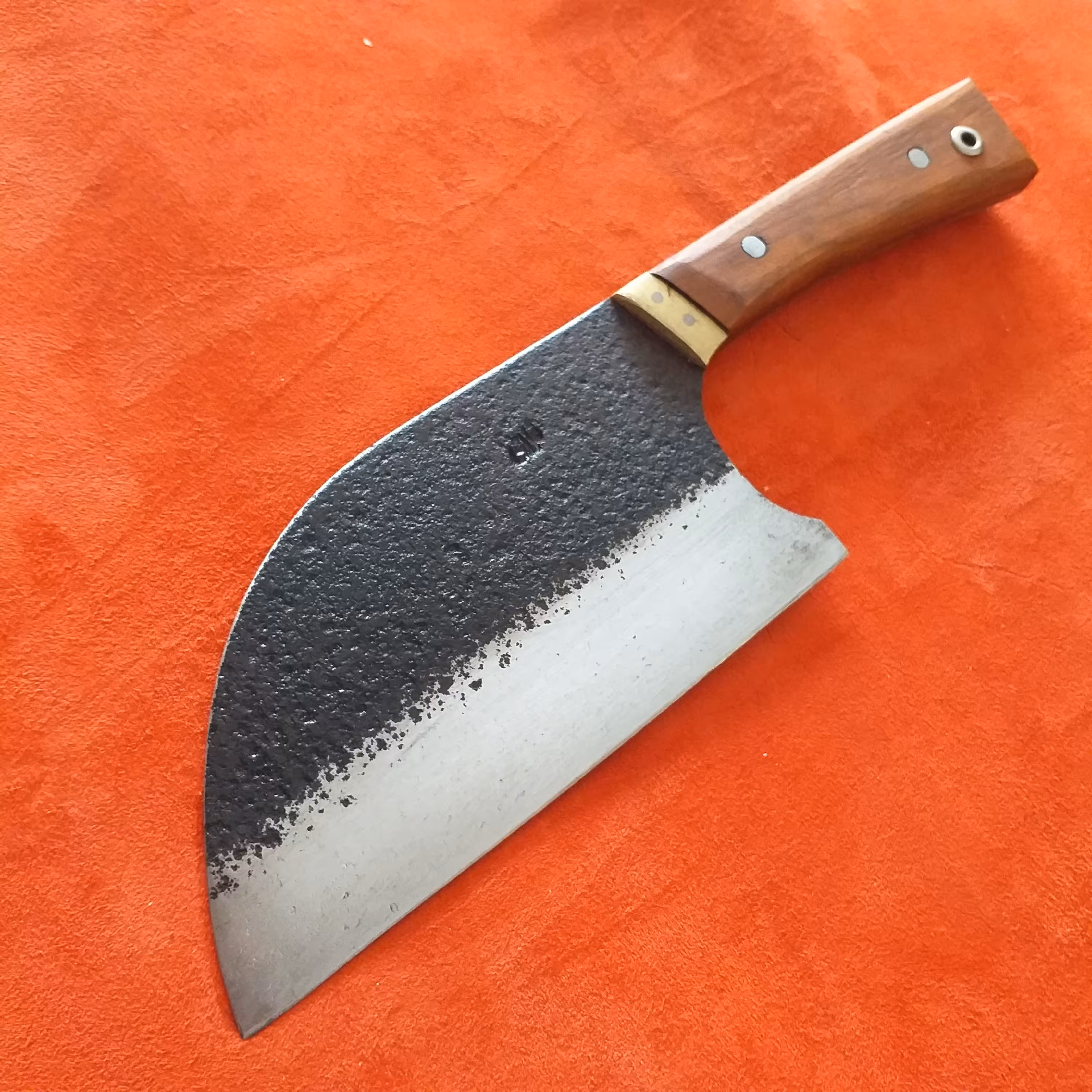 ساطور  صربستانی ساطور آشپزی مدل صربستانی جنس فولادی ساخت زنجان  دست ساز کار استاد غلامی