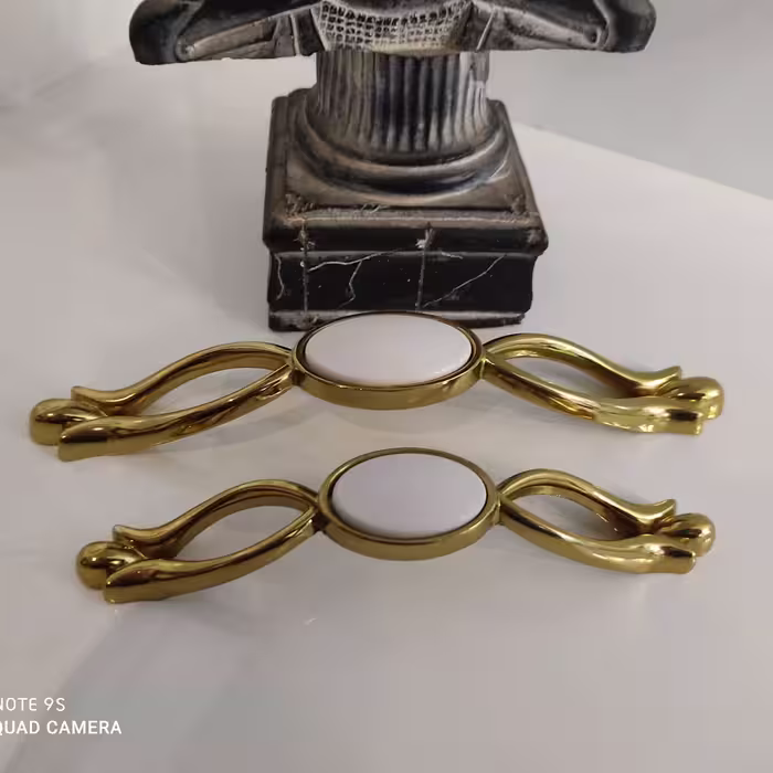 دستگیره کابینت کد zs2 طلایی سایز 192 میلیمتر جنس سرب توپر آبکاری رنگ ثابت با ضمانت