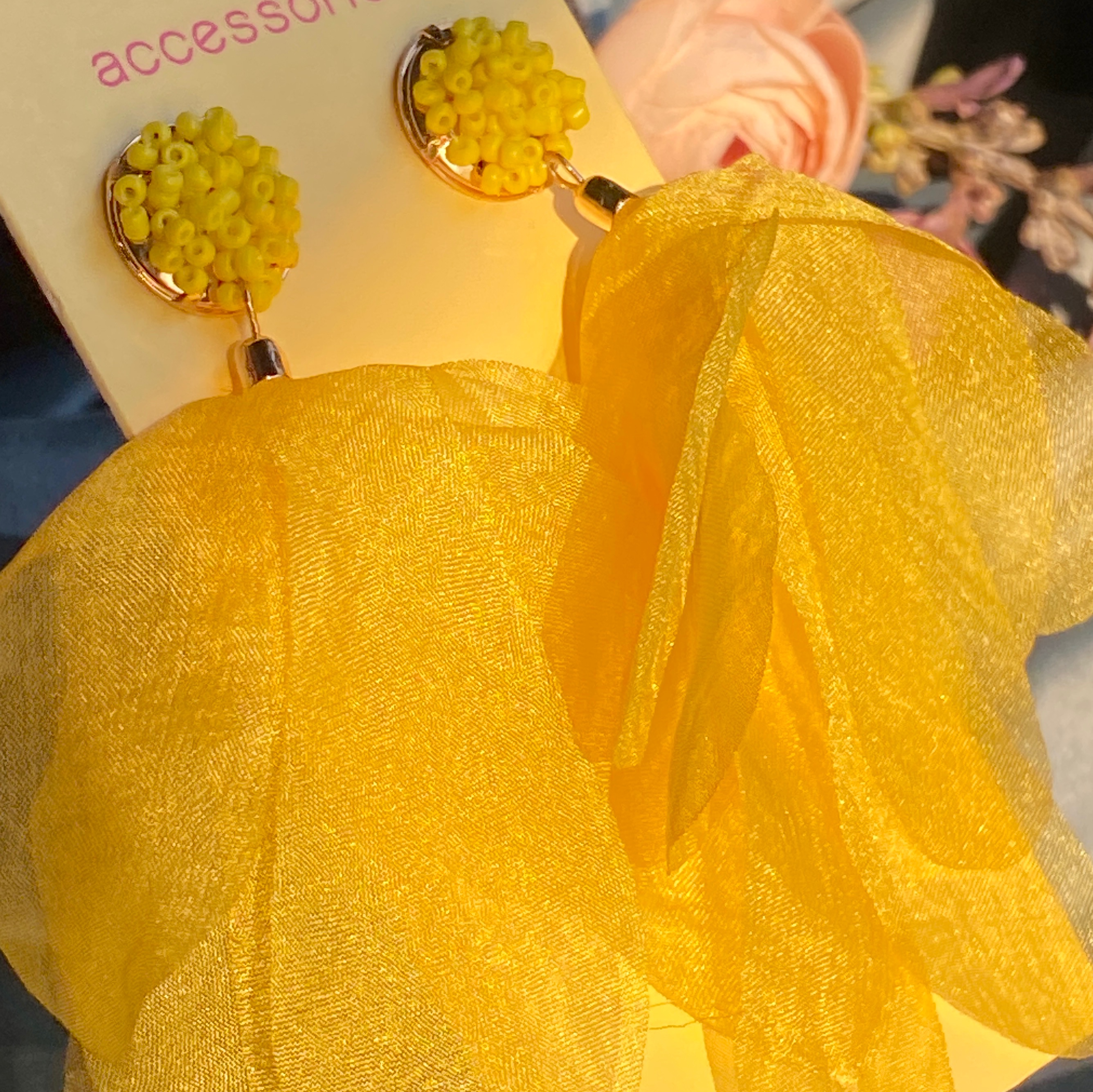 گوشواره میخی پارچه ای  گوشواره مجلسی اکسسوری دخترانه خاص مناسب کادو تولد زیورآلات زنانه وارداتی