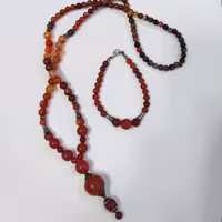 گردنبند و دستبند عقیق با سنگ اصل