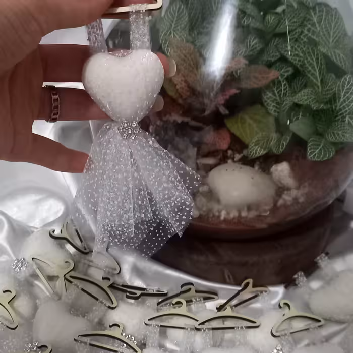 گیفت قند مدل لباس عروس مناسب مراسم های عقد،عروسی،بله برون.رنگ تور قابل تغییر  