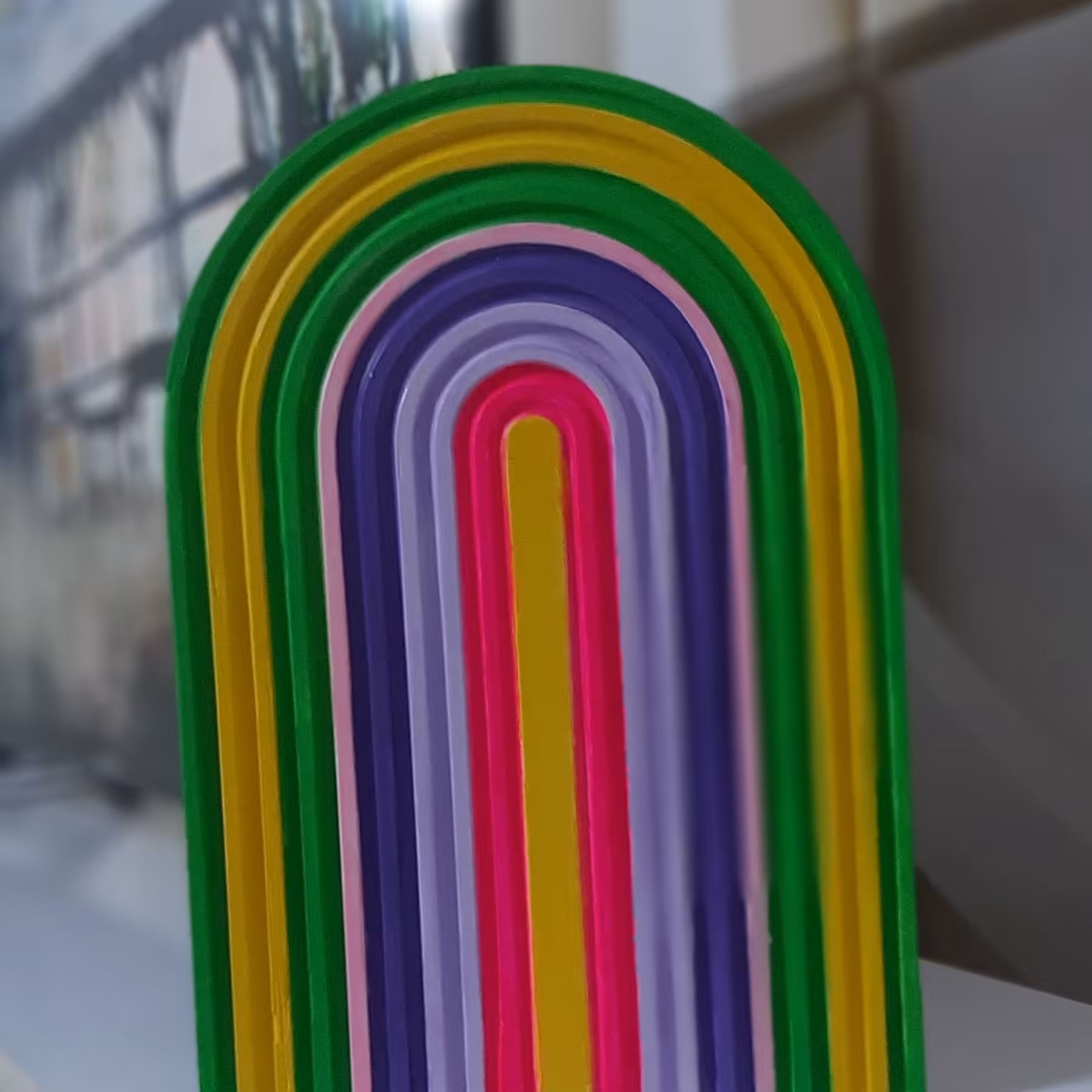 رنگین کمان .سنگ مصنوعی