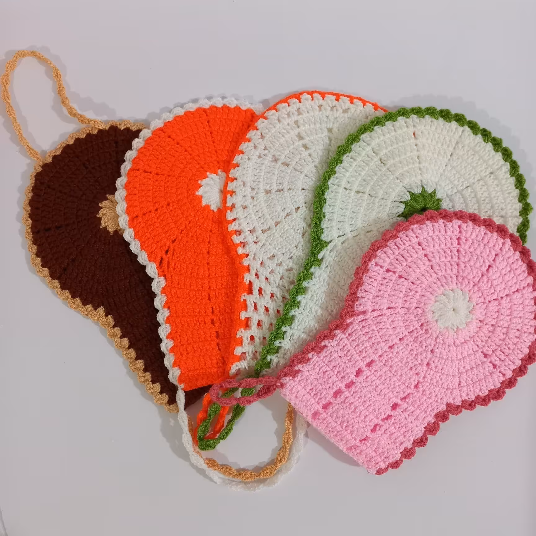 عروسک بافتنی لیف های خوشگل در ابعاد و رنگ دلخواه تمیز و مرتب