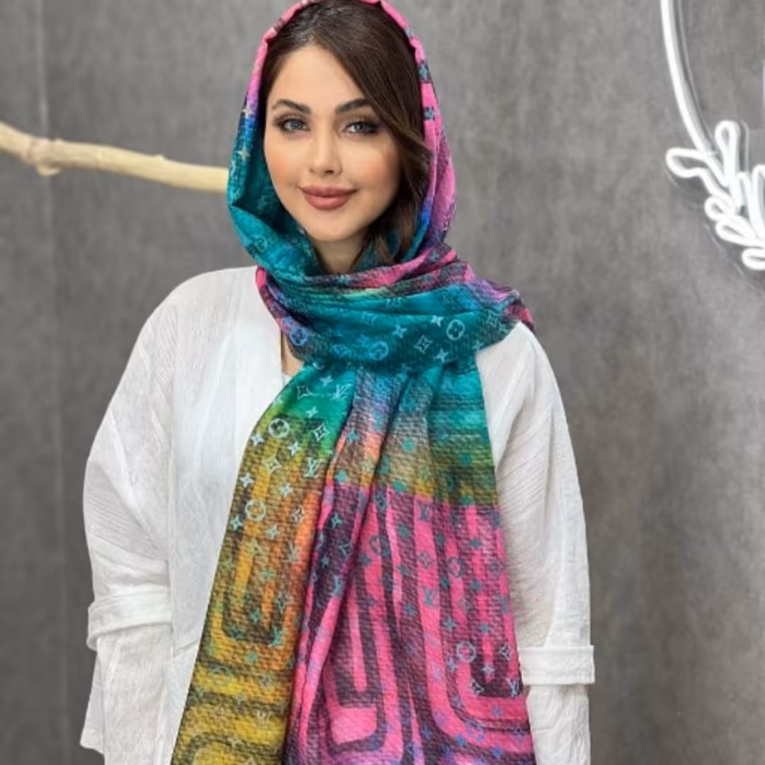 شال نخی  زیبا و جذاب که مناسب فصل بهار و تابستانه و  خیلی کاربردی