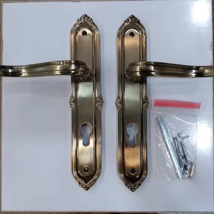 دستگیره پلاک در چوبی باتیس رنگ زیتونی