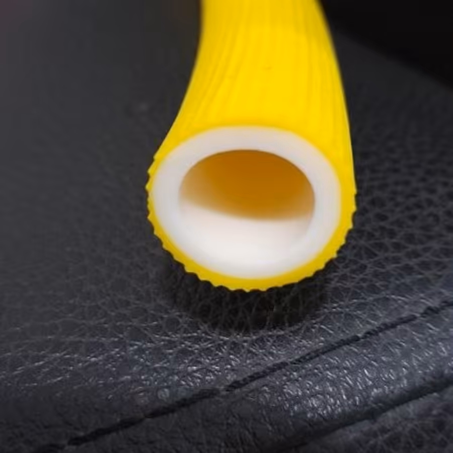 شلنگ آب ژله ای 2 لایه  زرد رنگ نمره2  ( یا 1.2 اینچ)  خوش رنگ  - کلاف 50متری