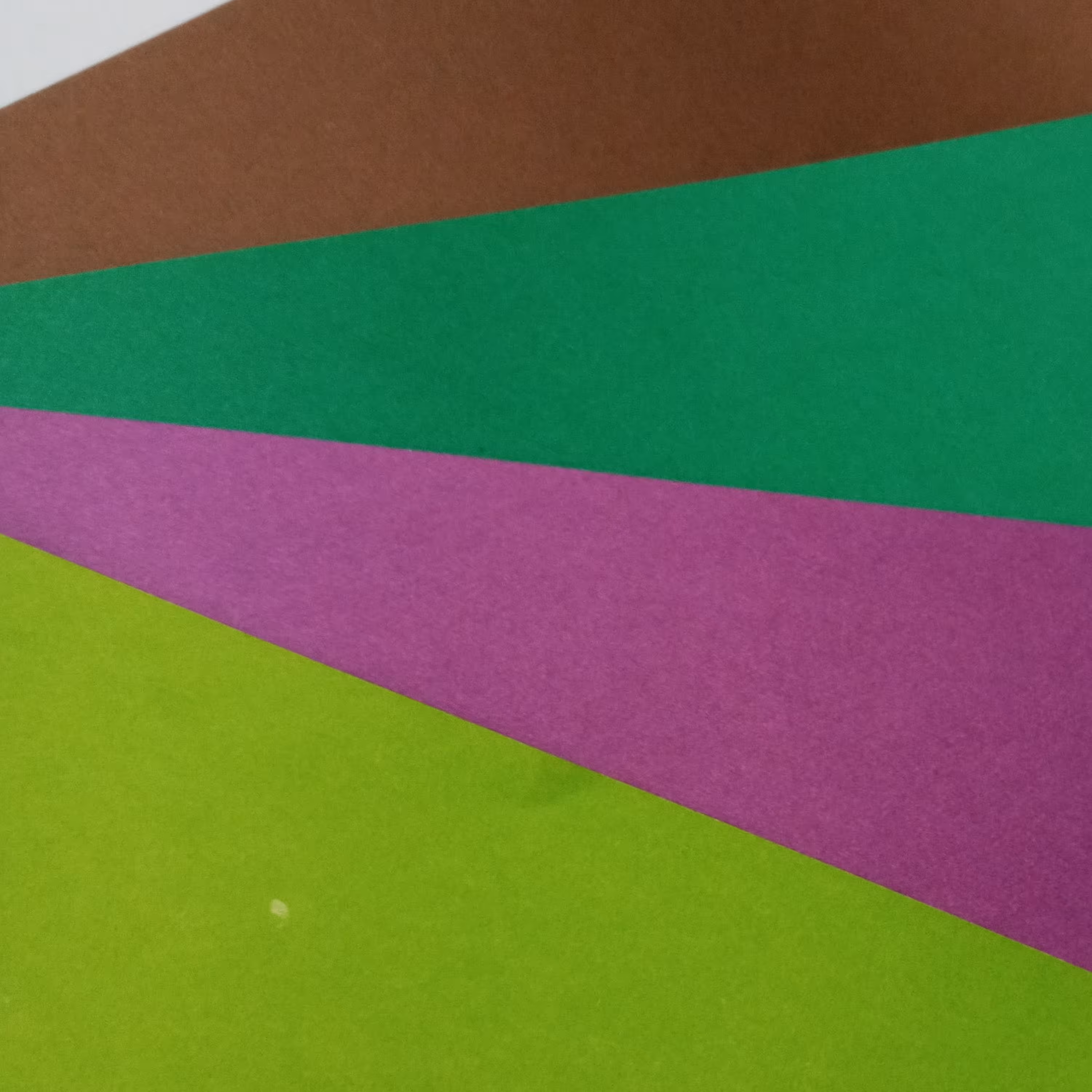 مقوا 4رنگ معمولی سبز تیره سبز روشن قهوه ای بنفش