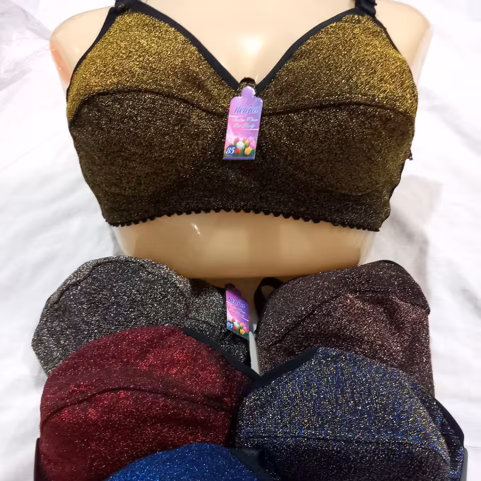 سوتین لمه شیک جنس درجه یک
بدون ریزش تراکم بالا
در سایز بندی مخلف و رنگبندی مختلف 