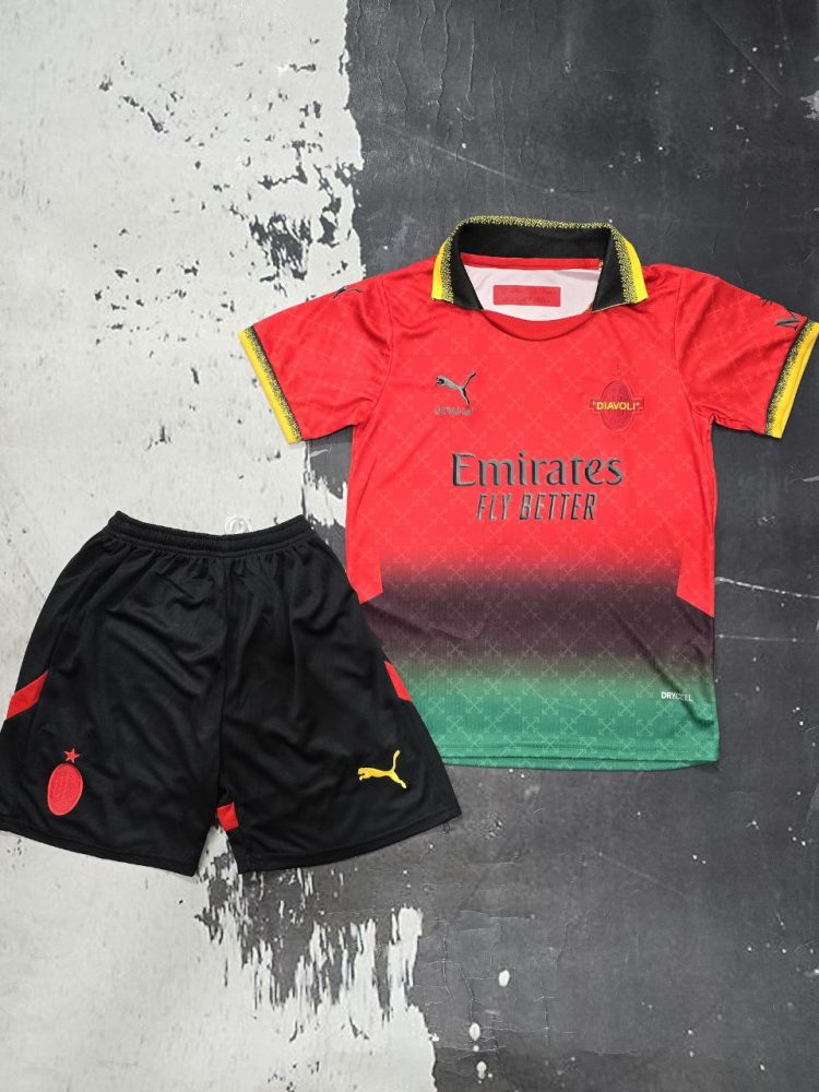 کیت چهارم قرمز آف وایت میلان 2025 (بچه گانه)