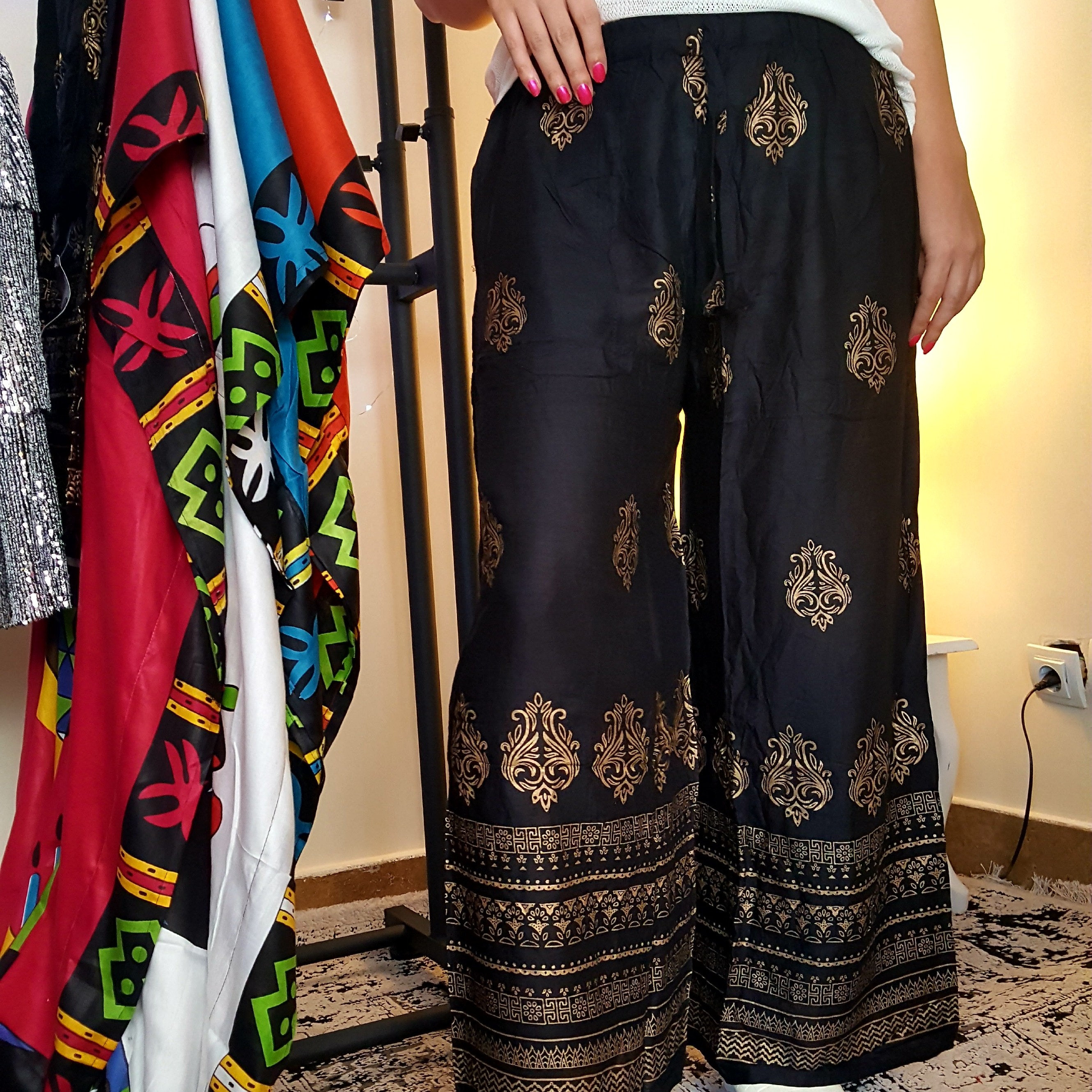 شلوار زنانه طرح دار