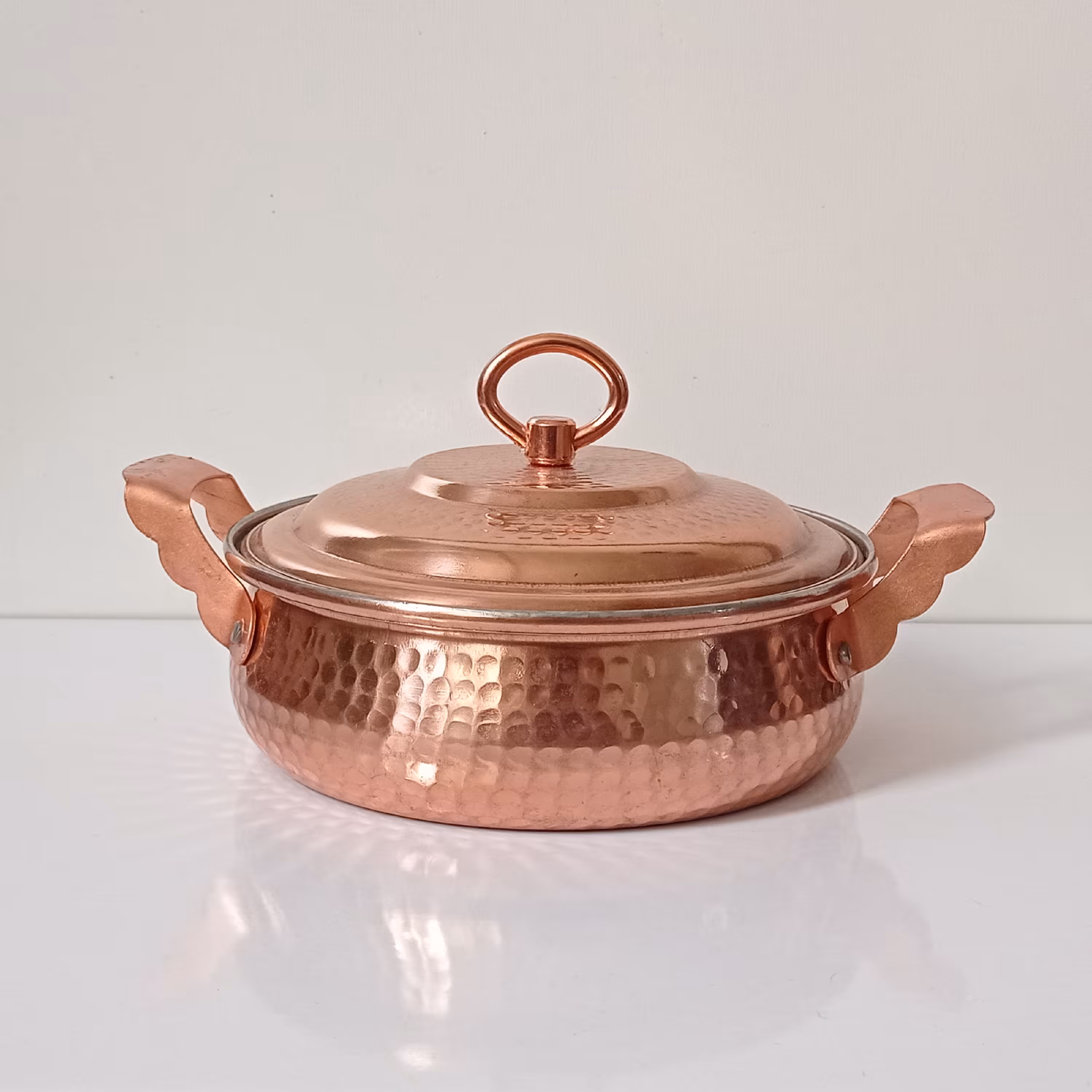 ماهیتابه مسی درب دار نانو شده طرح شکمی سایز 1