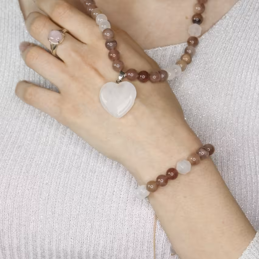 نیم ست استرابری کوارتز،سلنایت و کوارتز با مدال قلبی کوارتز