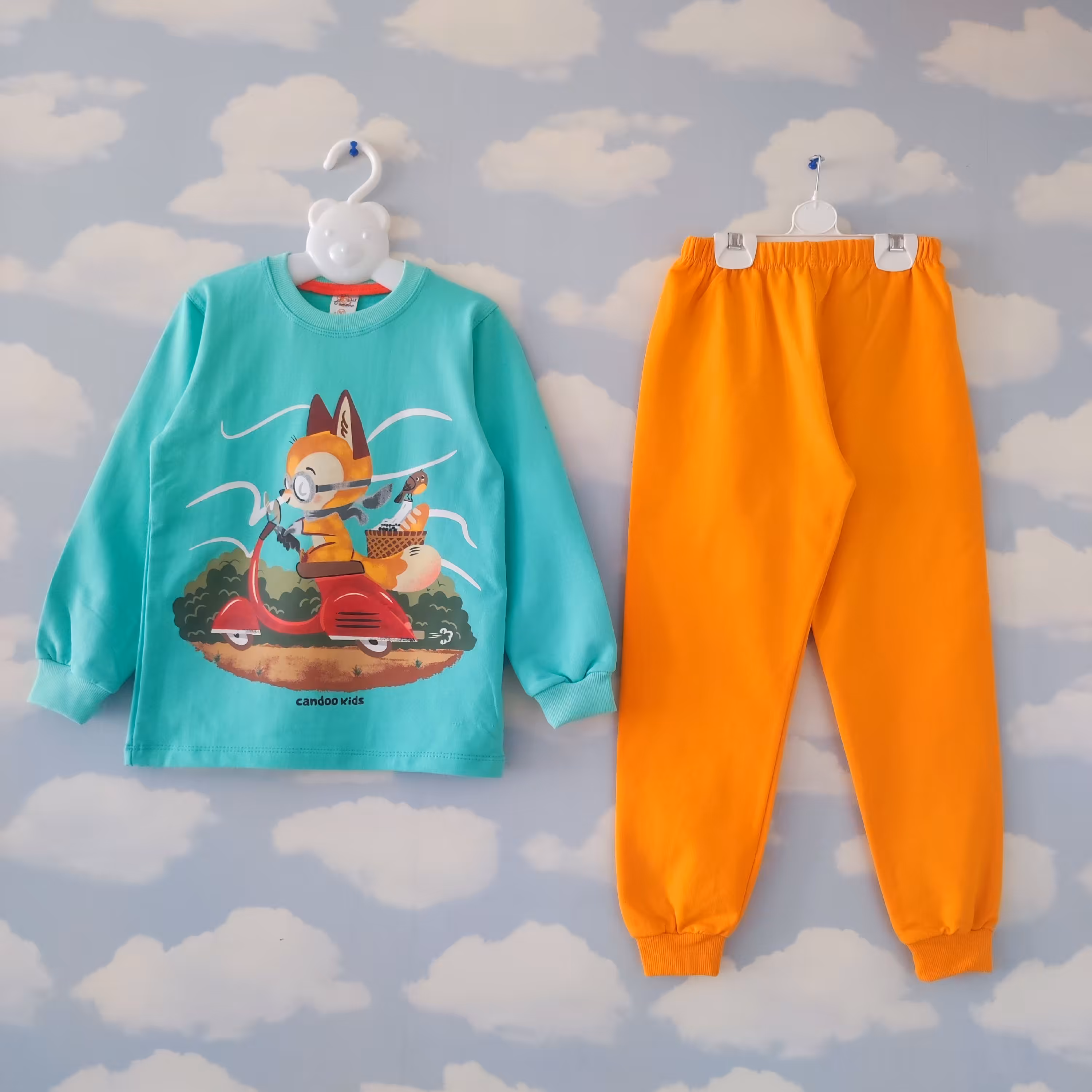 ست بلوز و شلوار پسرانه دورس سبک طرح روباه موتوری مناسب 5 تا 8 سال و بهار و پاییز