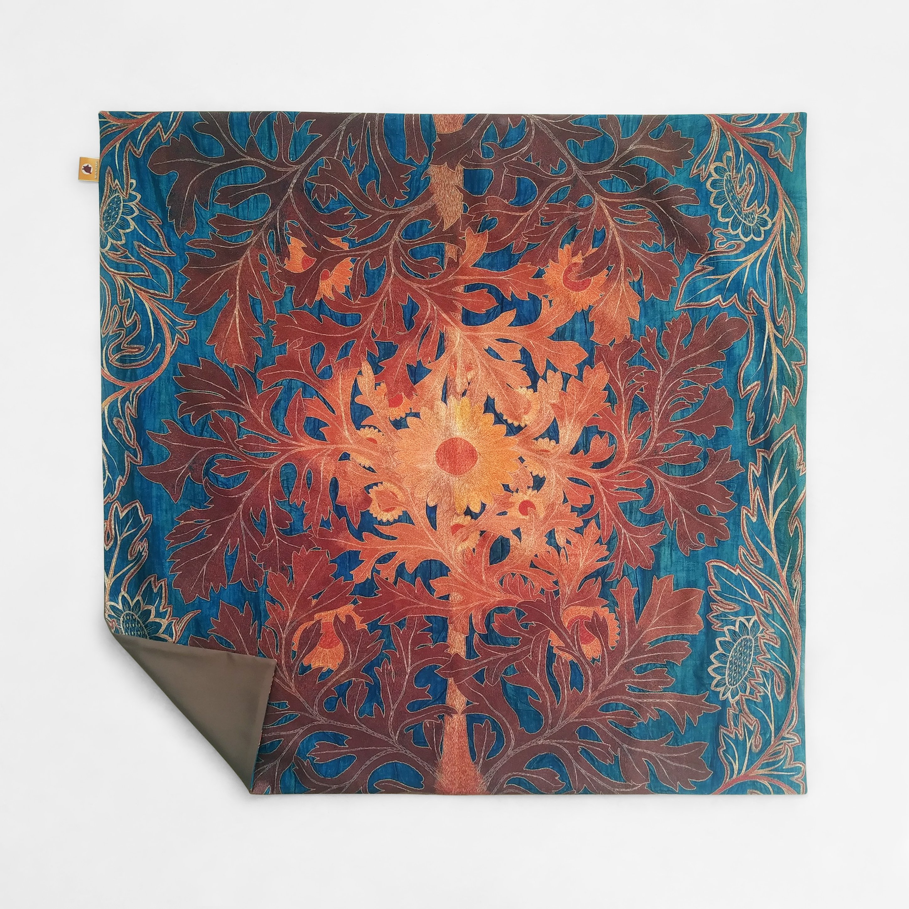 رومیزی مخمل آستردار  70× 70 سانت