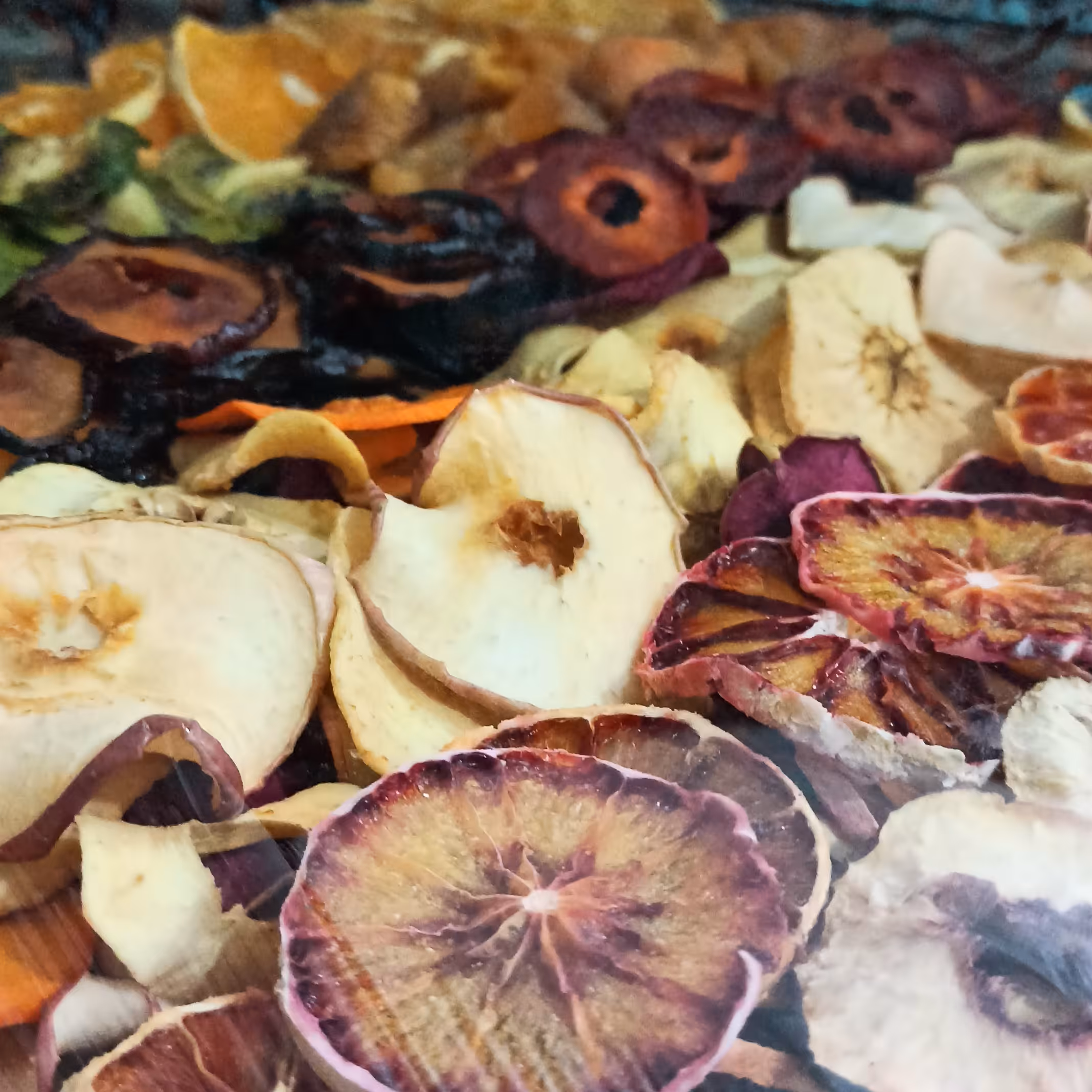 چیپس چند میوه (800گرمی) با مزه و طعم متفاوت