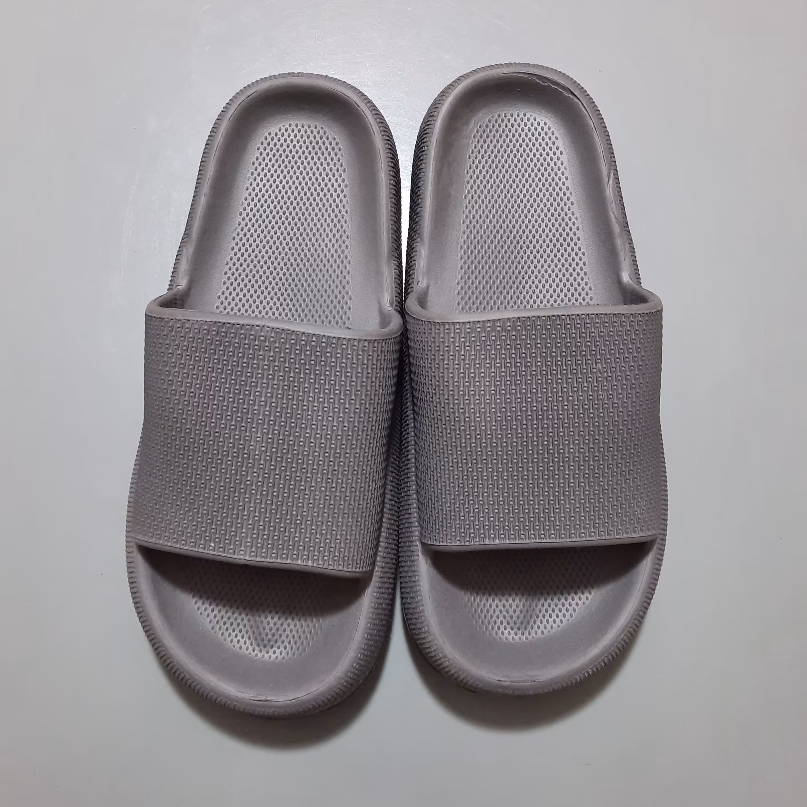 دمپایی سیلیکونی وارداتی رنگ طوسی سایز 40-41 