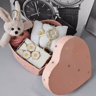 باکس هدیه دخترانه ( ساعت و دستبند و نیم ساعت )
