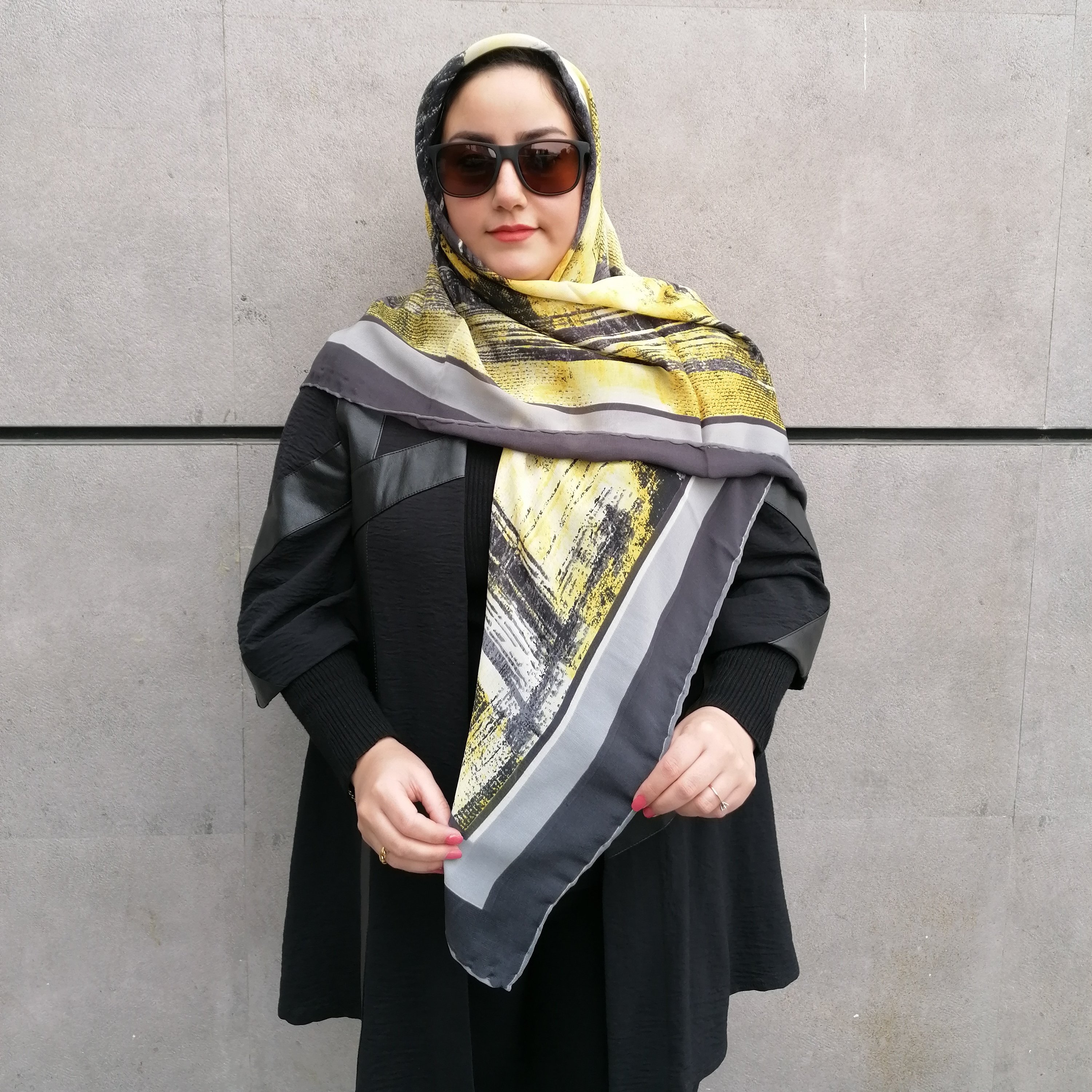 روسری کرپ نخ مجلسی طوسی زرد