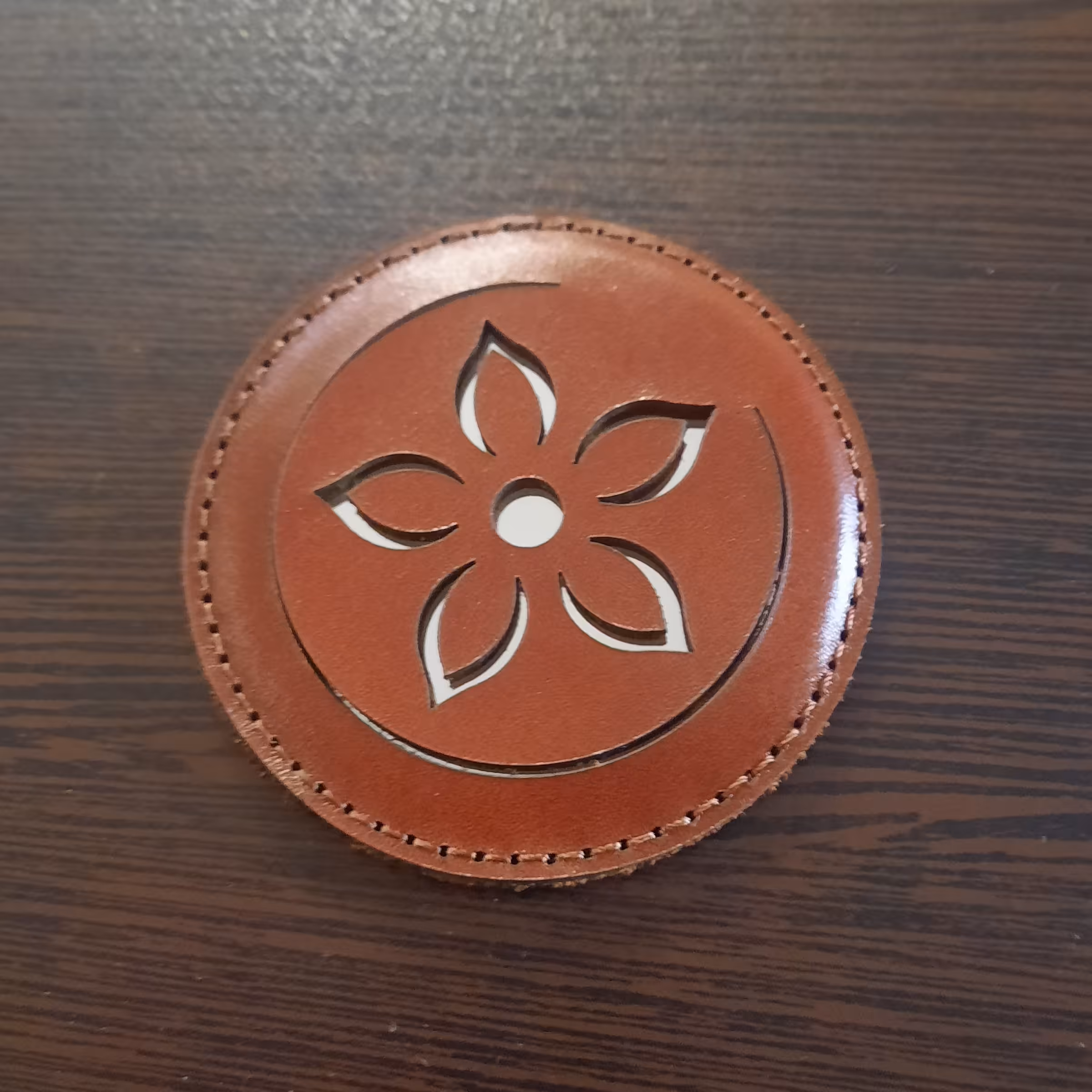 کاور آیینه و آیینه چرم گاوی دست دوز کد 120