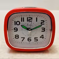 ساعت رومیزی برند اریکس رنگ قرمز 