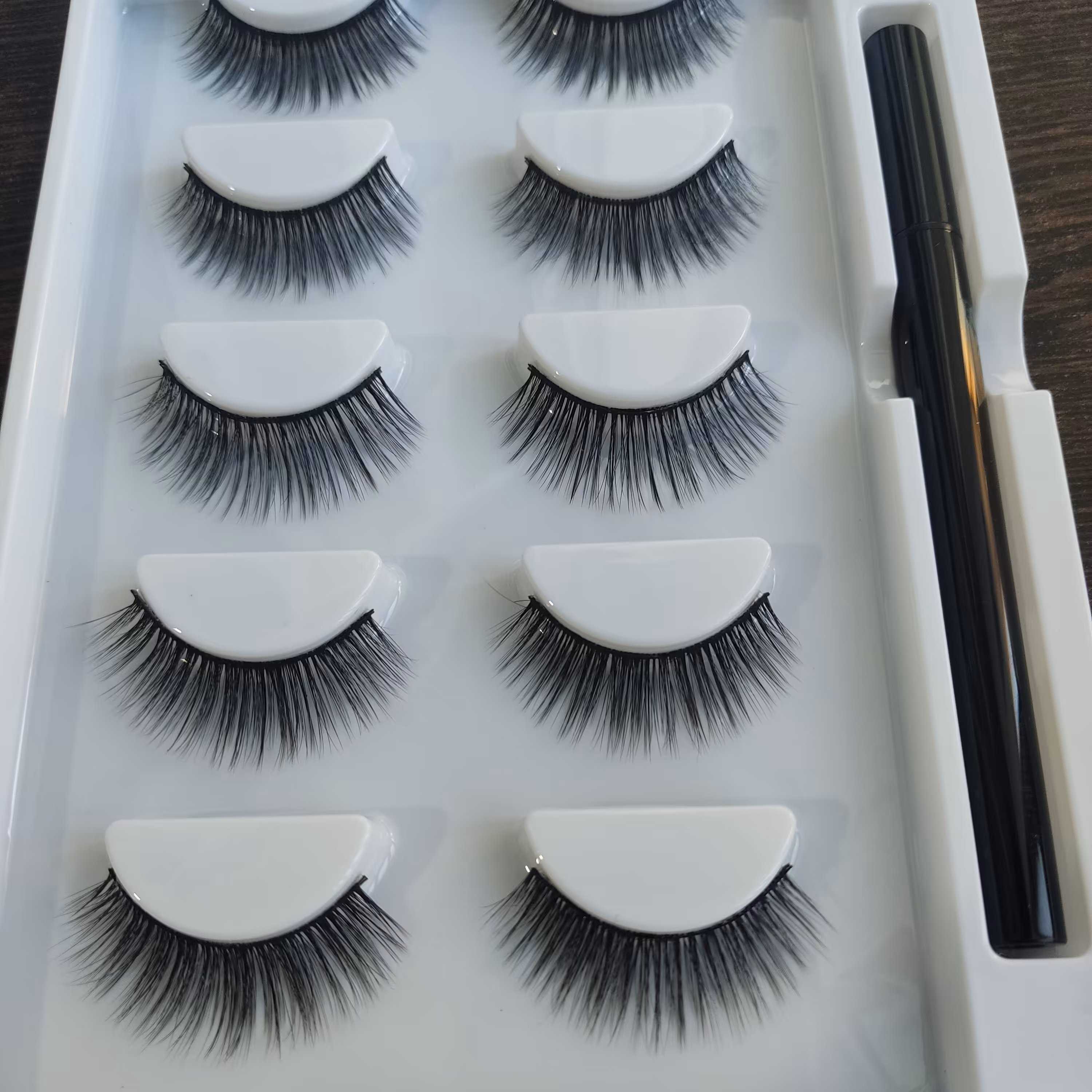 مژه سه بعدی کد 014 پنج بعدی به همراه خط چشم و انبر مژه گیر 