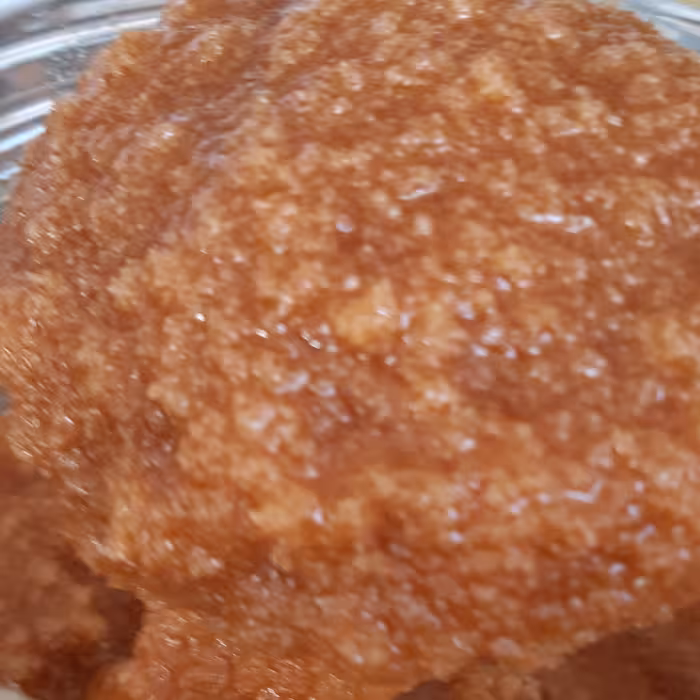 شیره انگور ارومیه رس بسته   غلیظ و هیزم پز  تهیه شده از انگور زرد ارومیه رس بسته کاملا طبیعی   