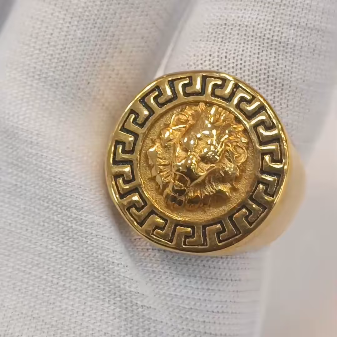 انگشتر شیر طلایی رنگ