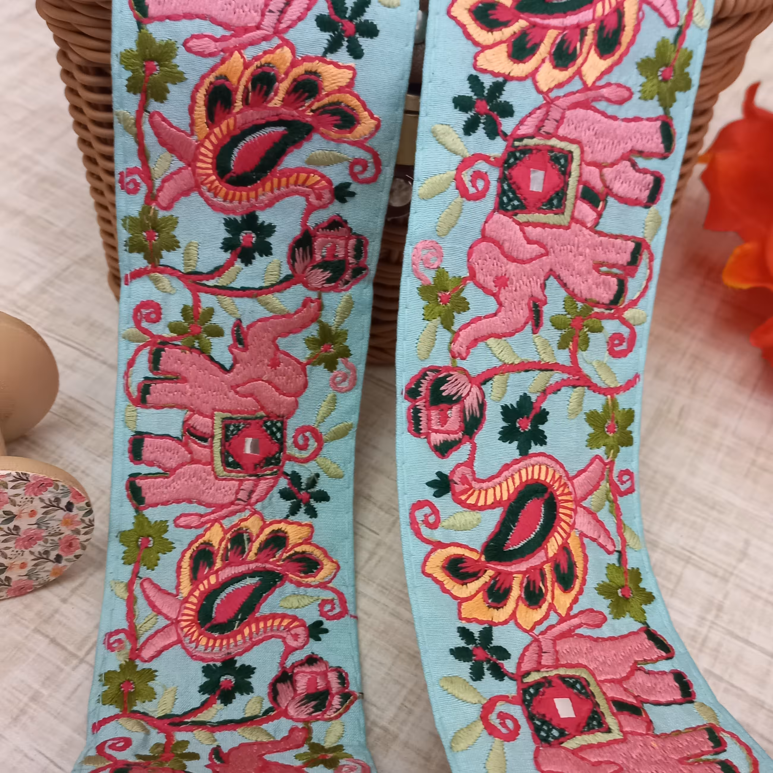 نوار سوزن دوزی کد 3 ( 1 متری )