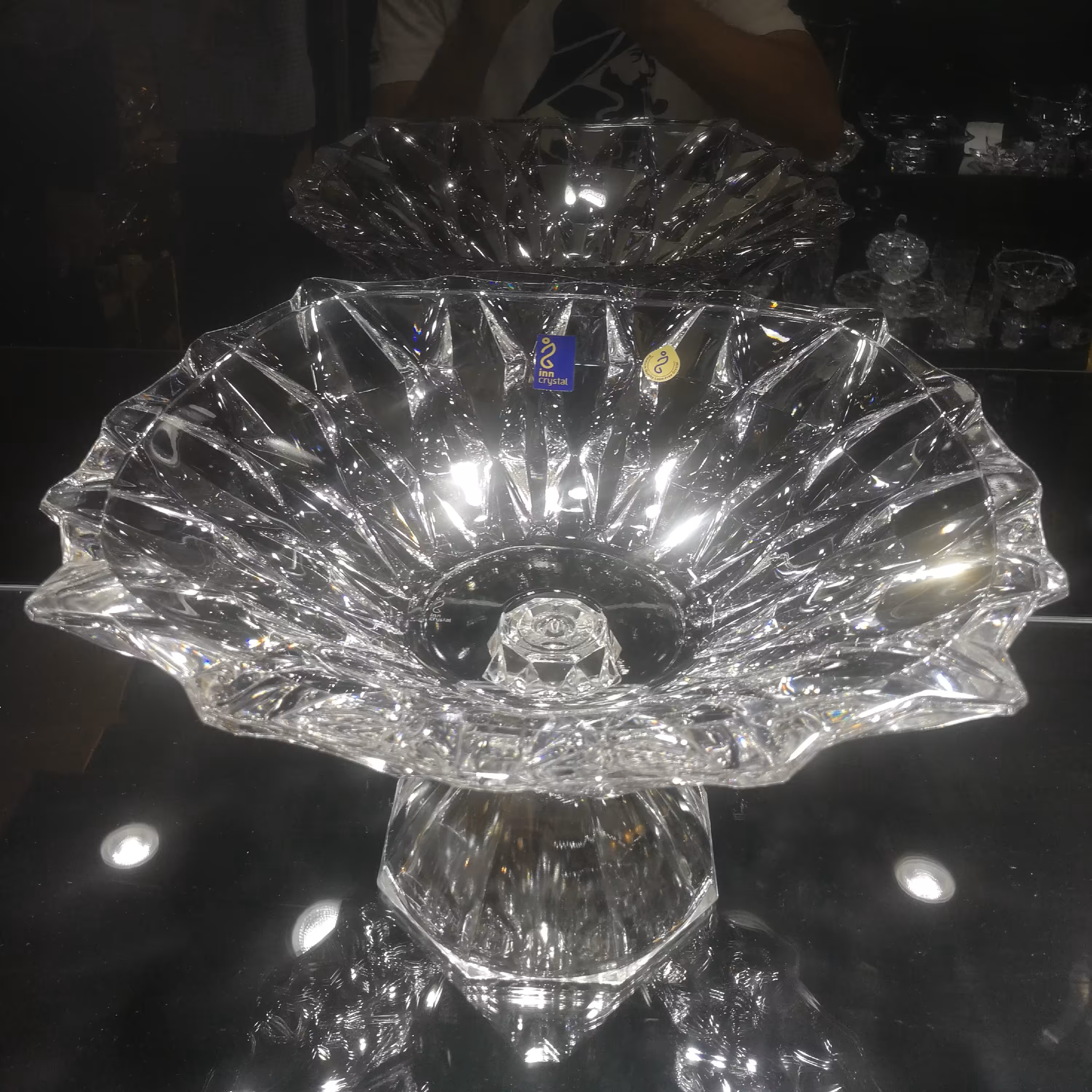 سرویس پذیرایی تیتانو کریستال 