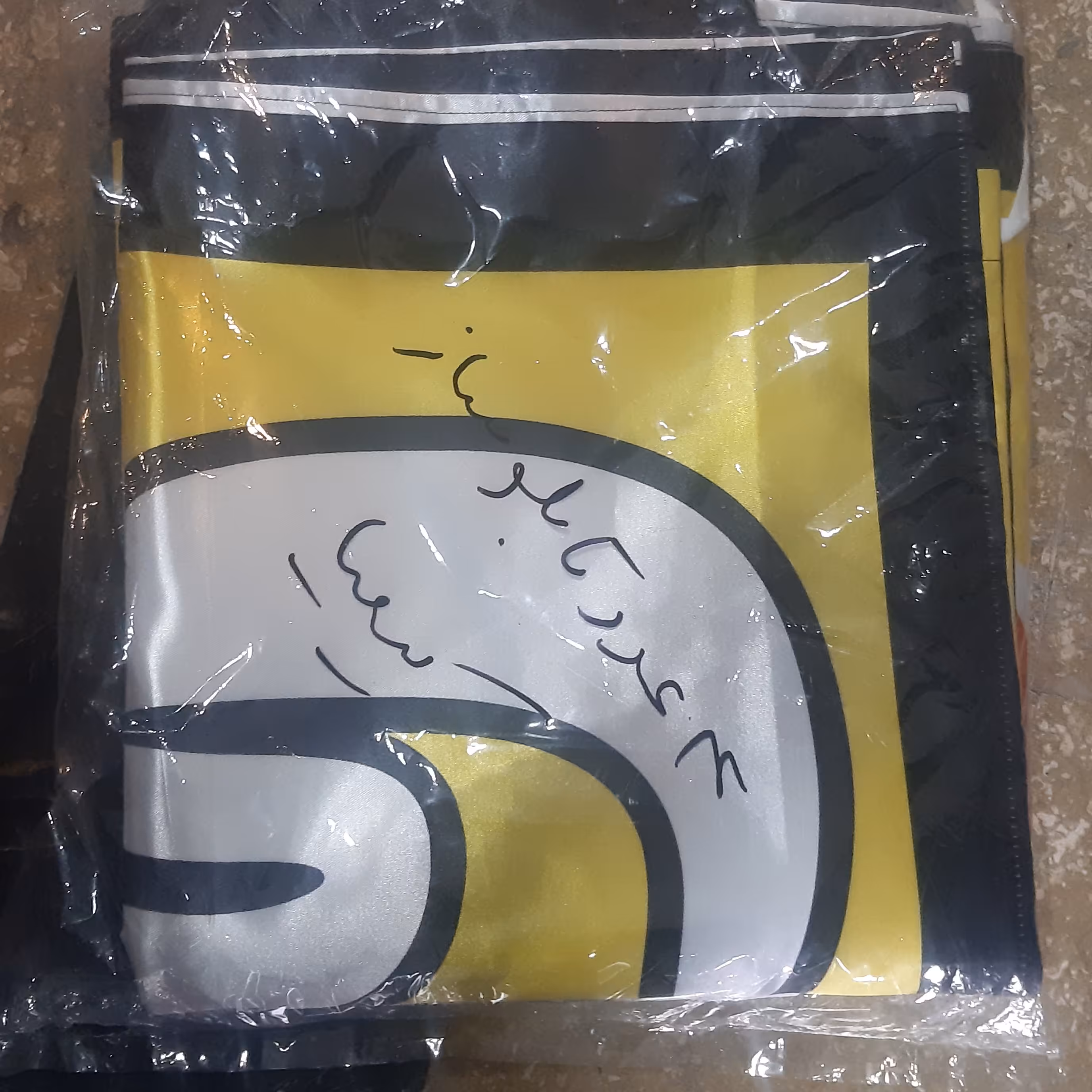 پرچم دوخته شده دولایه جنس ساتن براق 9کیلویی(پسکرایه)