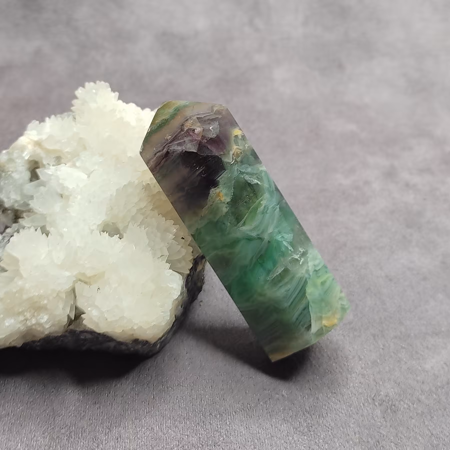 منشور گوهر سنگ فلوریت رنگین کمان