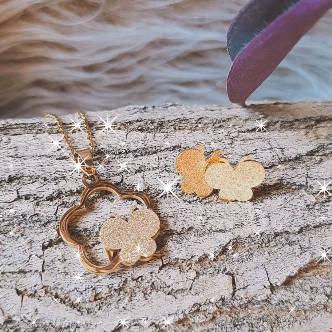 نیم ست گل و پروانه طلایی اکلیلی