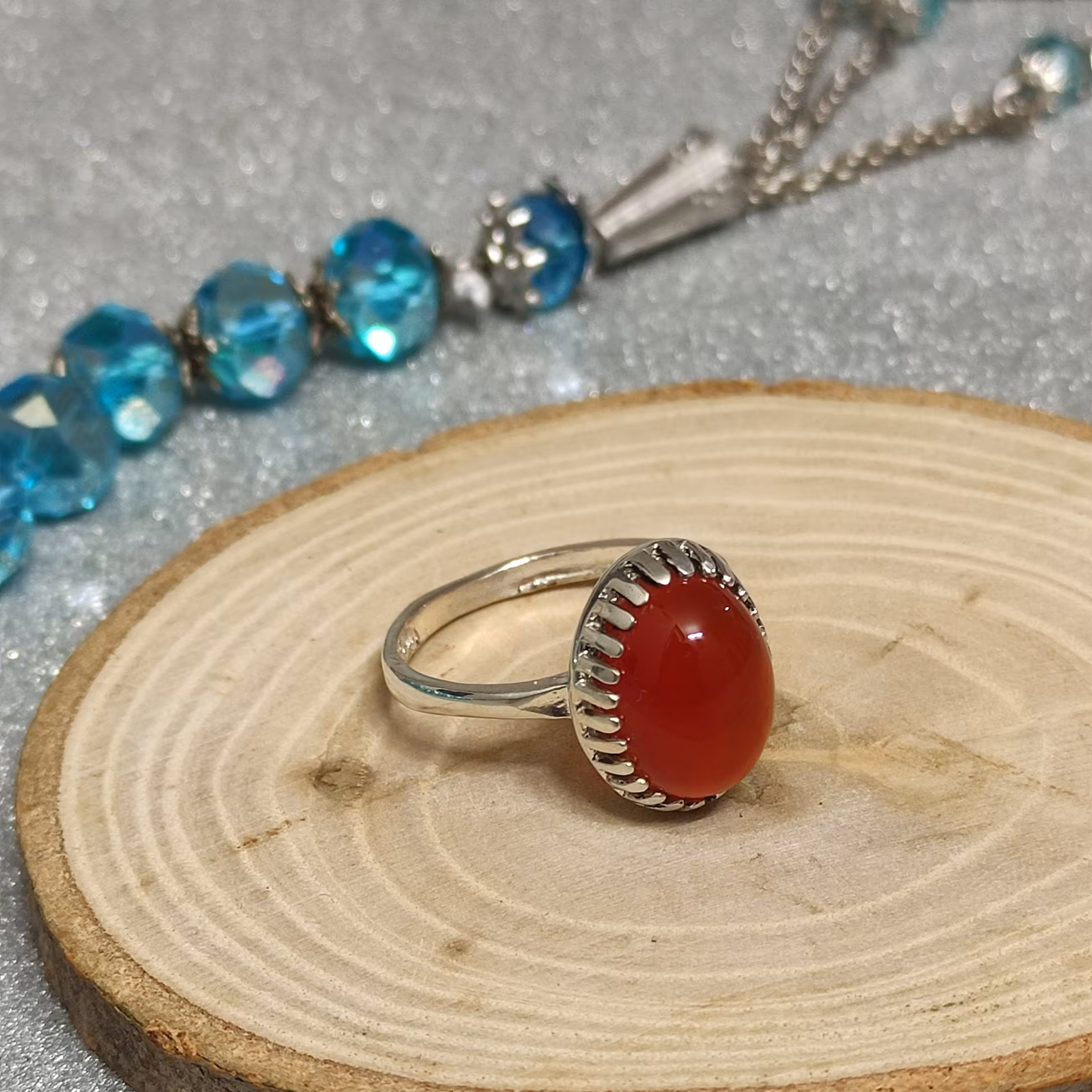 انگشتر زنانه نقره عیار 925با نگین عقیق سرخ خراسان 