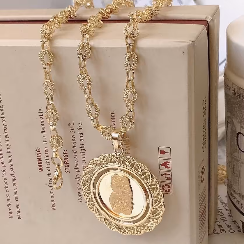 پلاک وزنجیر
