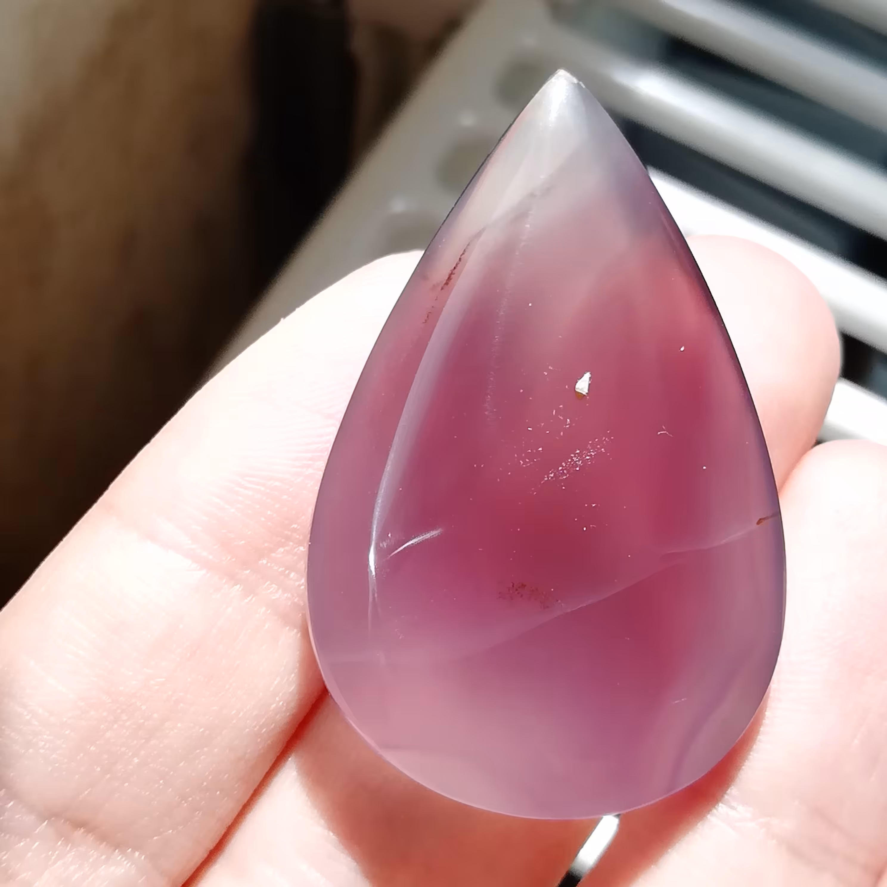 عقیق سوسنی خوشرنگ