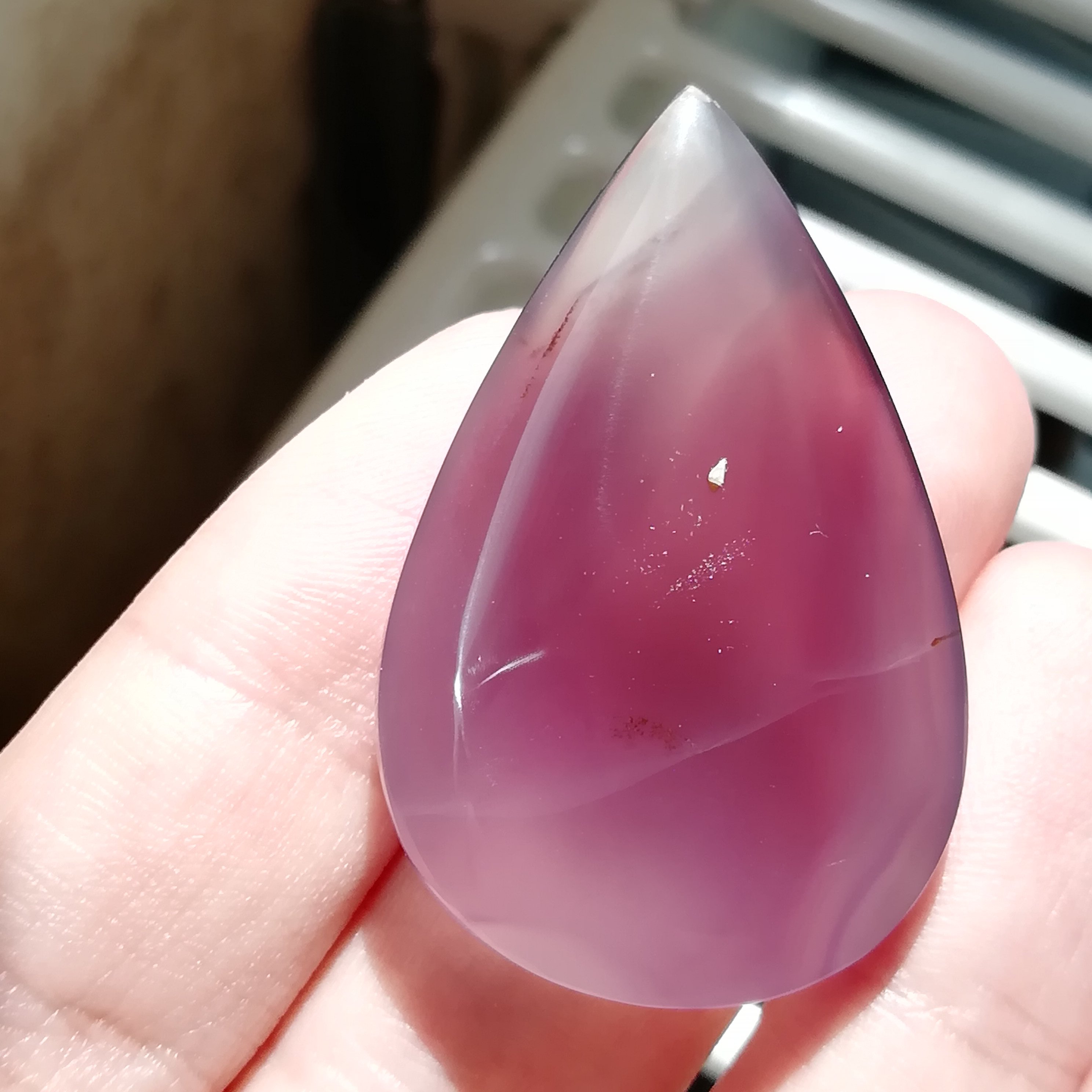 عقیق سوسنی خوشرنگ