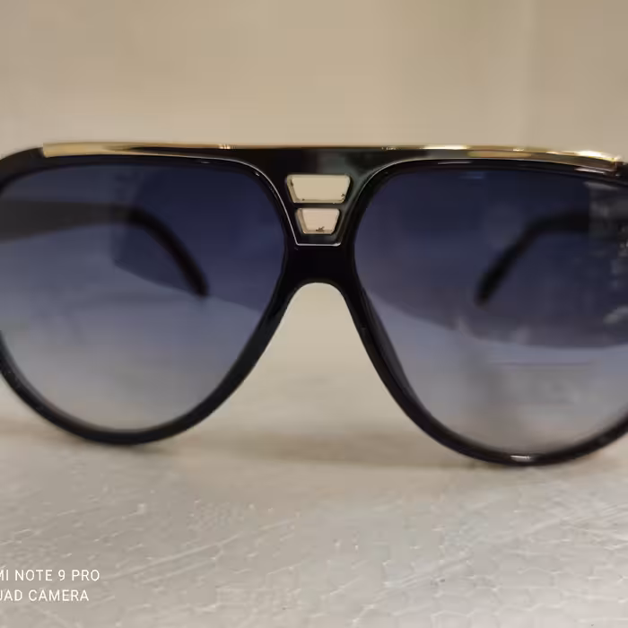 عینک لویی ویتون