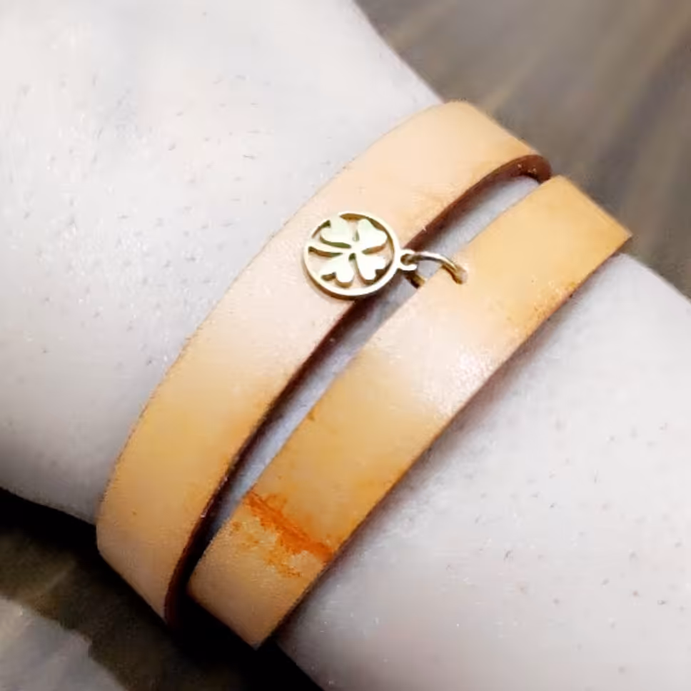 دستبند چرم مردانه و  زنانه