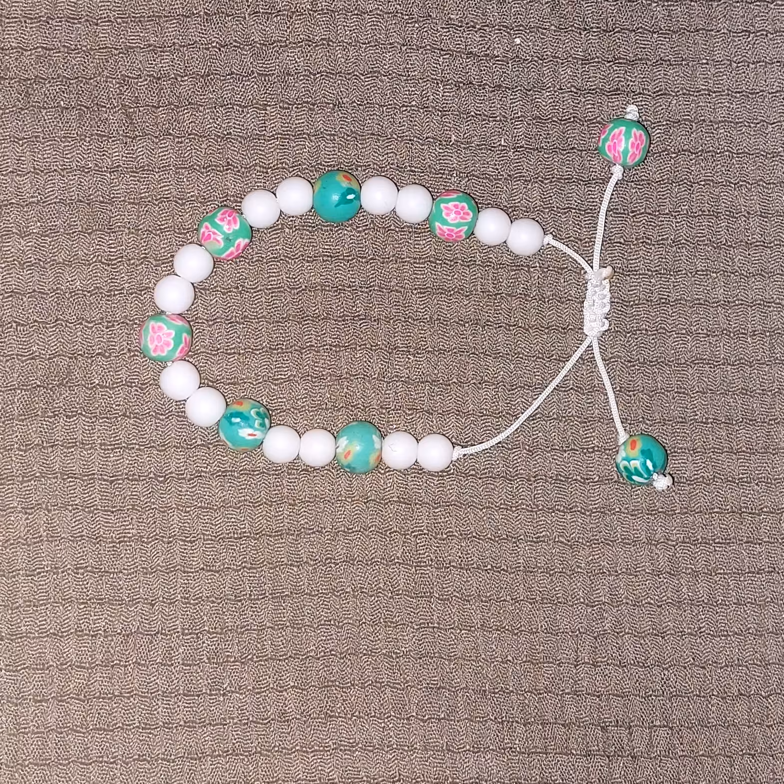 دستبند اونیکس سفید 