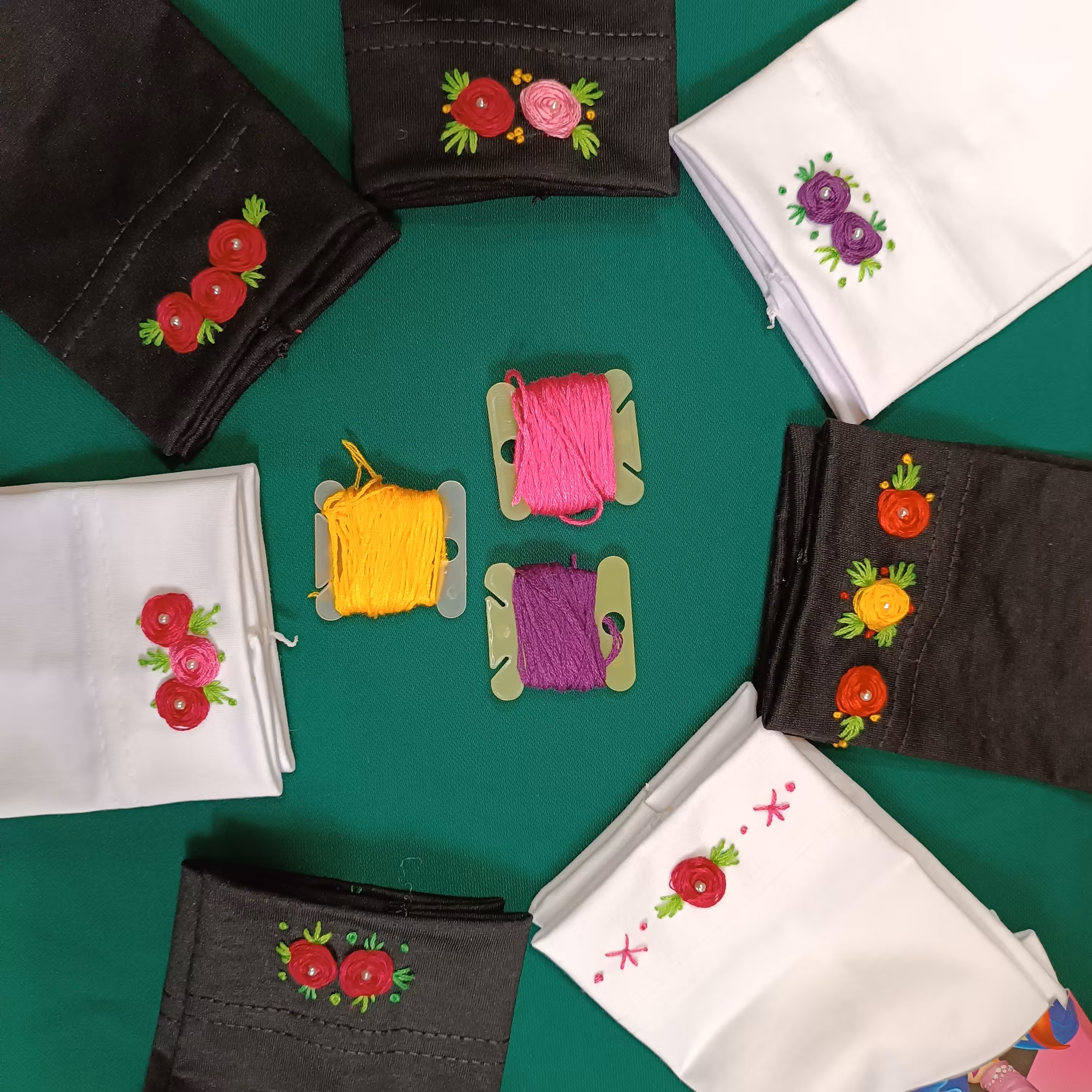 ساق دست نخی گلدوزی شده