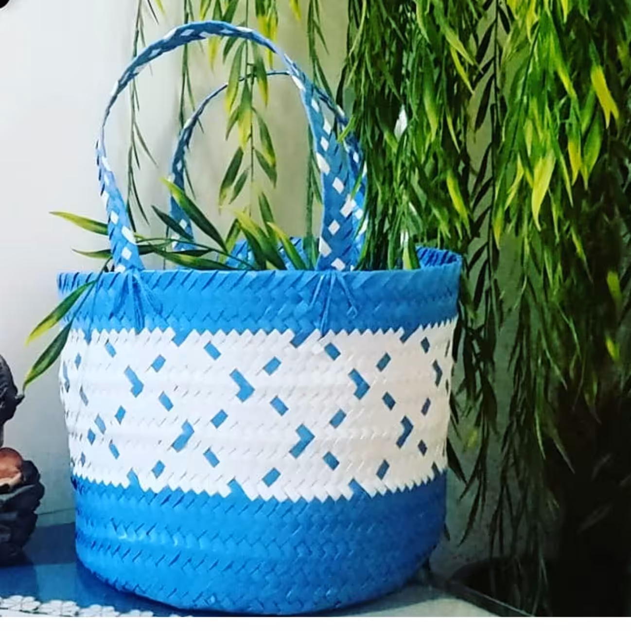 خوش رنگ وزیبا