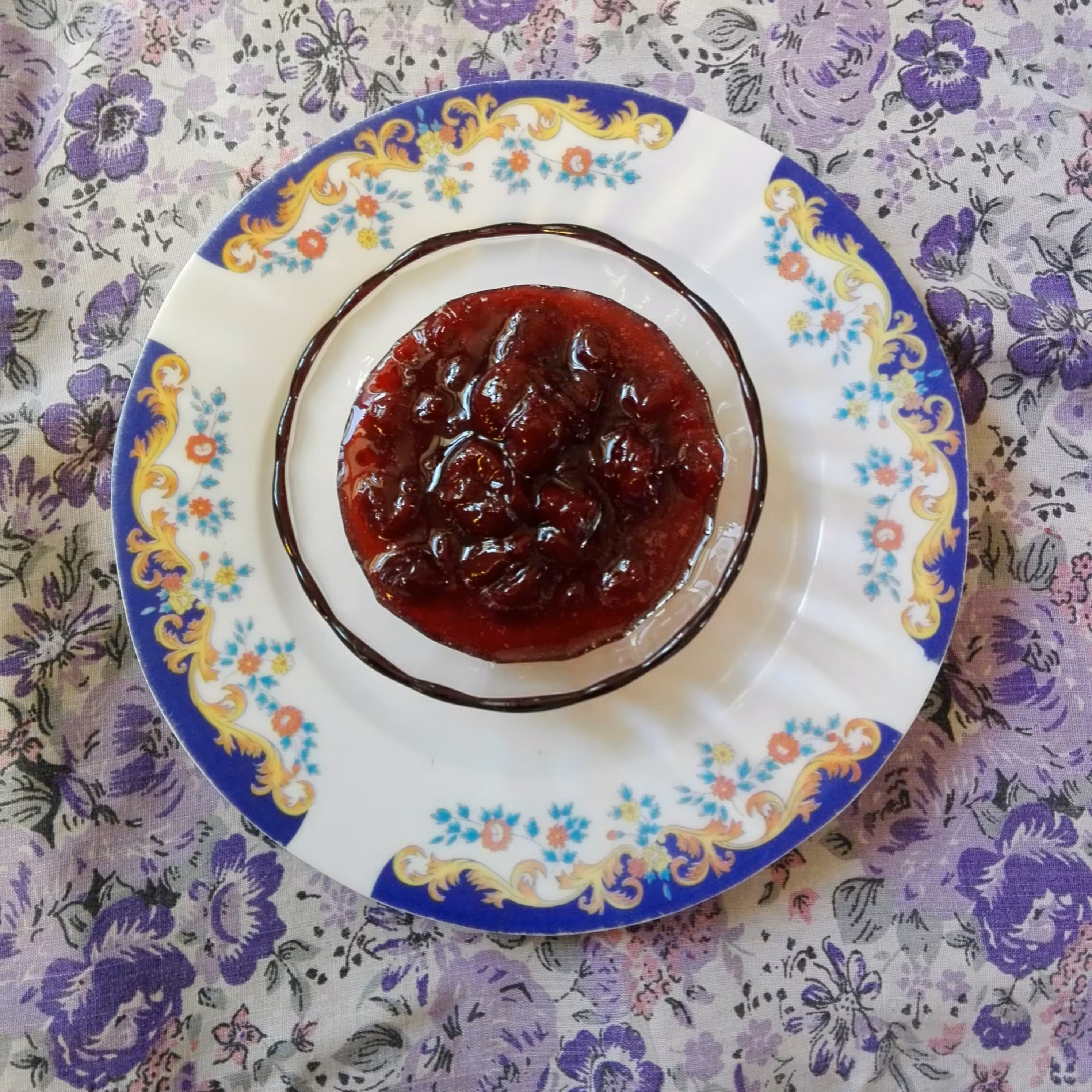 مربا خانگی آلبالو 950 گرمی