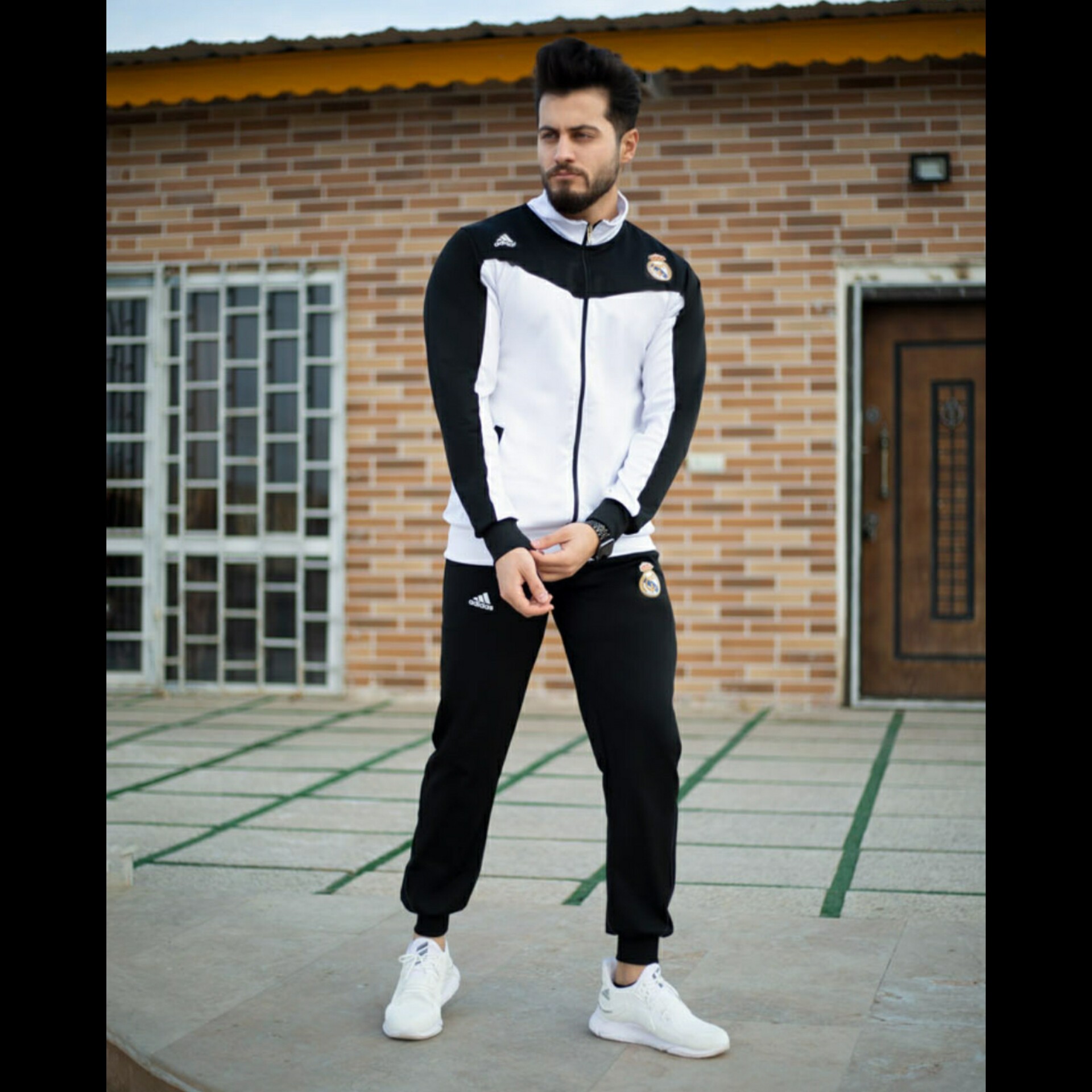ست سویشرت شلوار مردانه (سفید ) فری سایز مناسب l xl