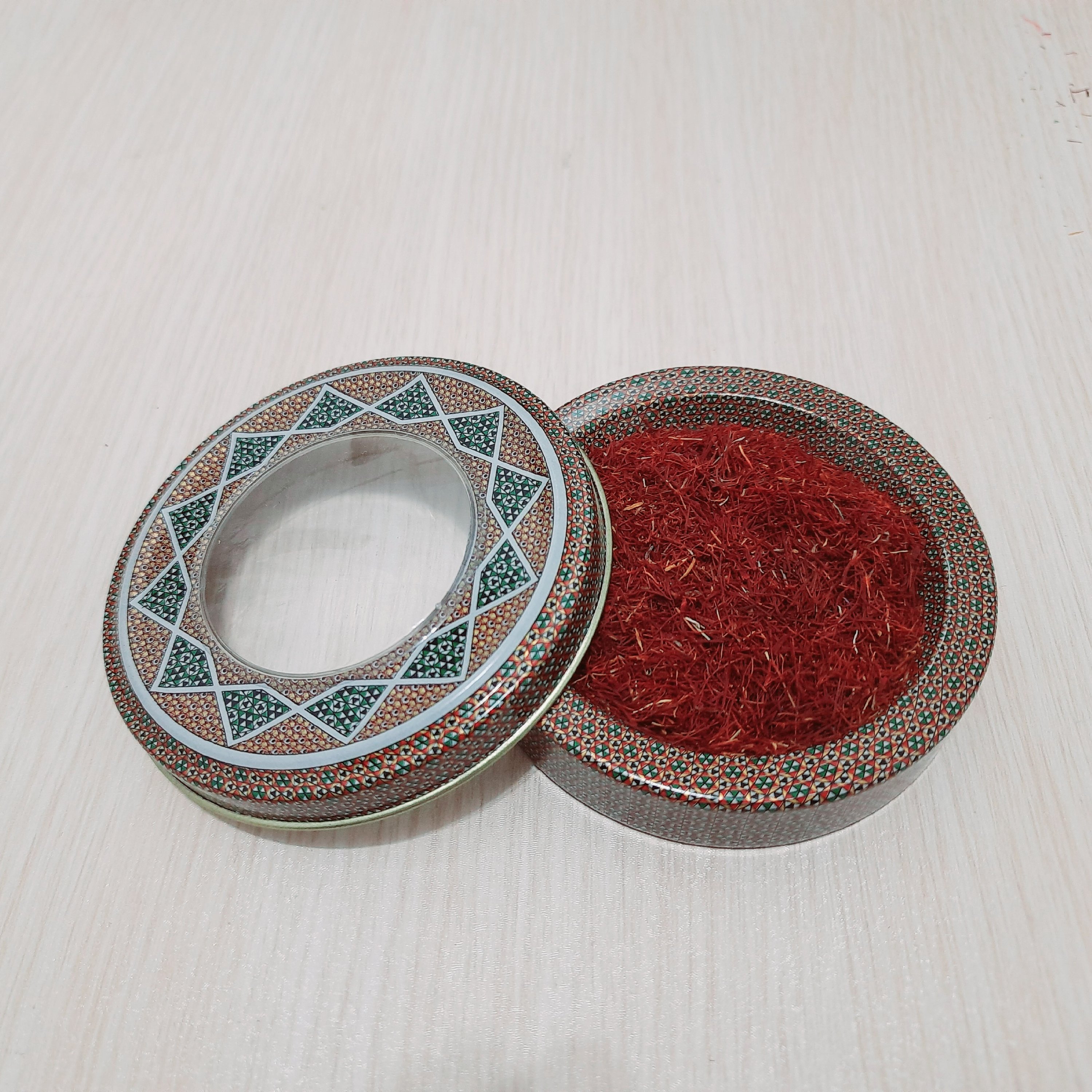 زعفران نرمه یک مثقالی 4،61 گرم (مستقیم از کشاورز)