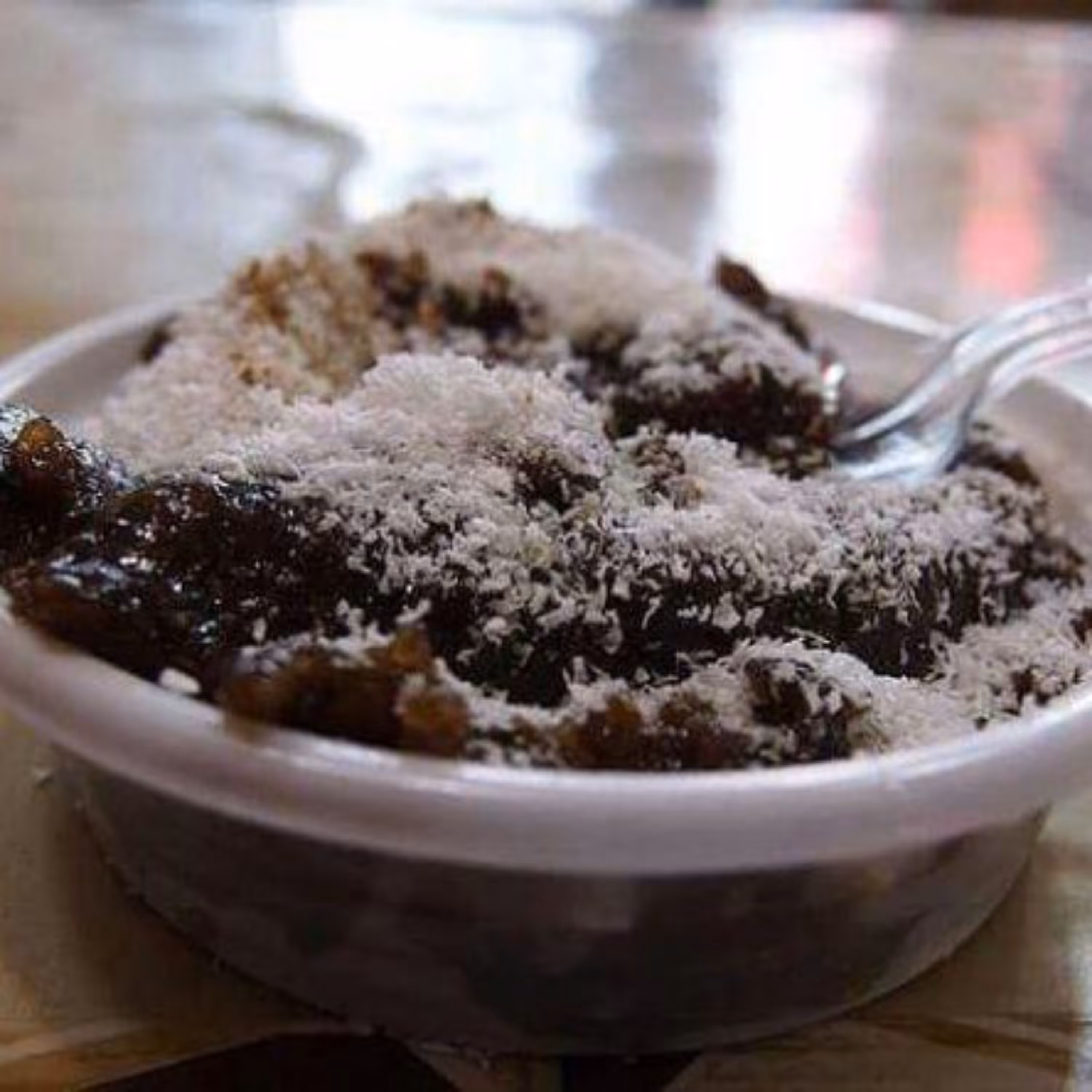 حلوا سیاه (سوغات اردبیل) تهیه شده با جوانه گندم یک کیلوگرم   با روش پخت بازاری