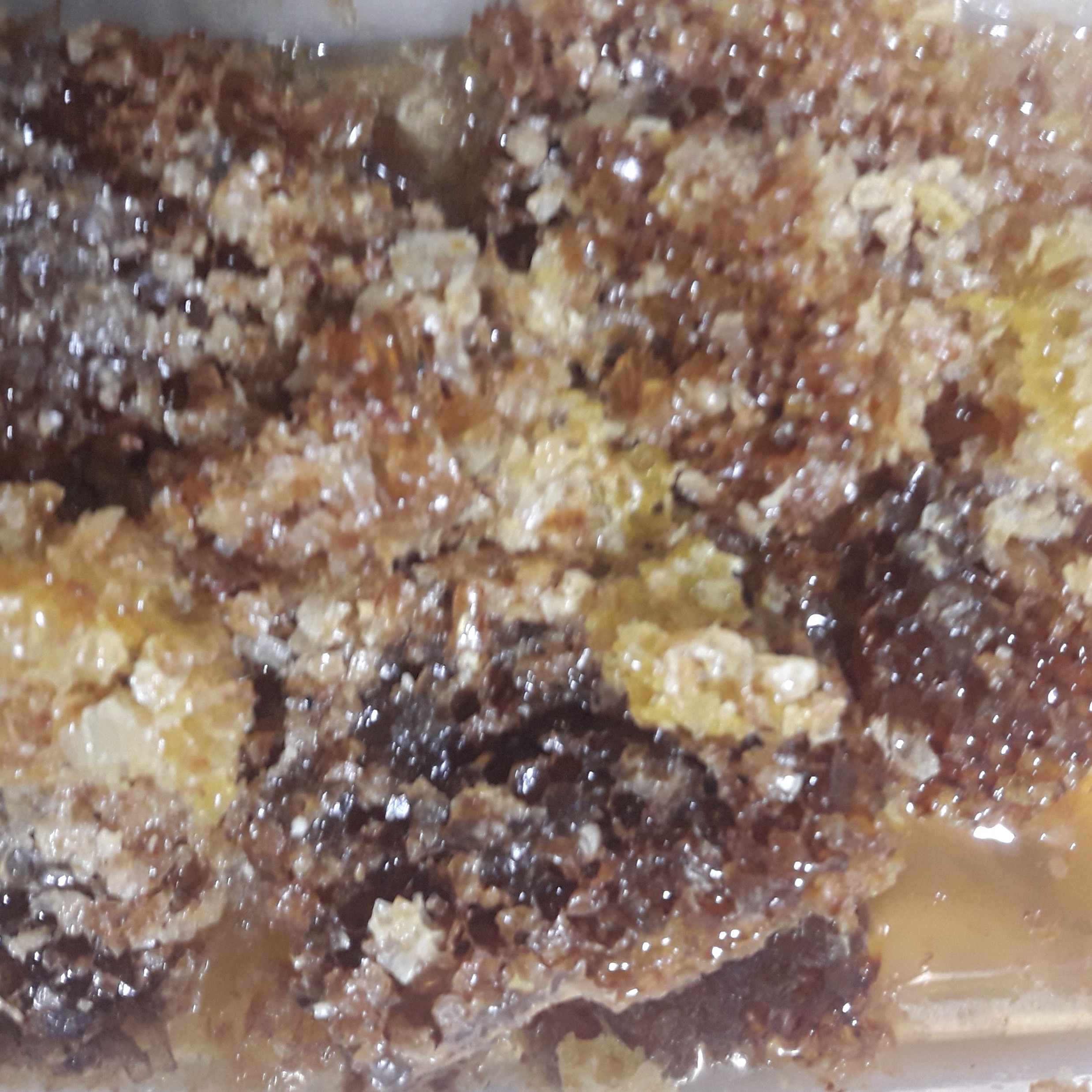 عسل طبیعی باموم