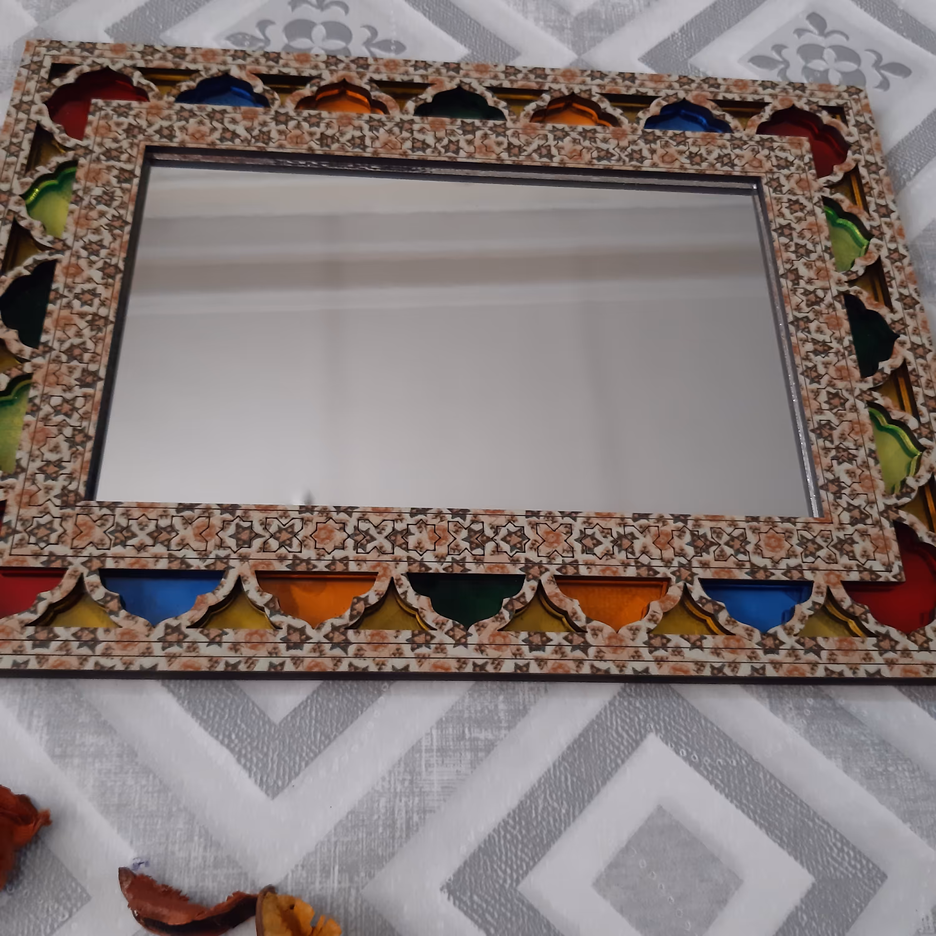 آینه  دیواری آبنوس مستطیل سایز کوچک